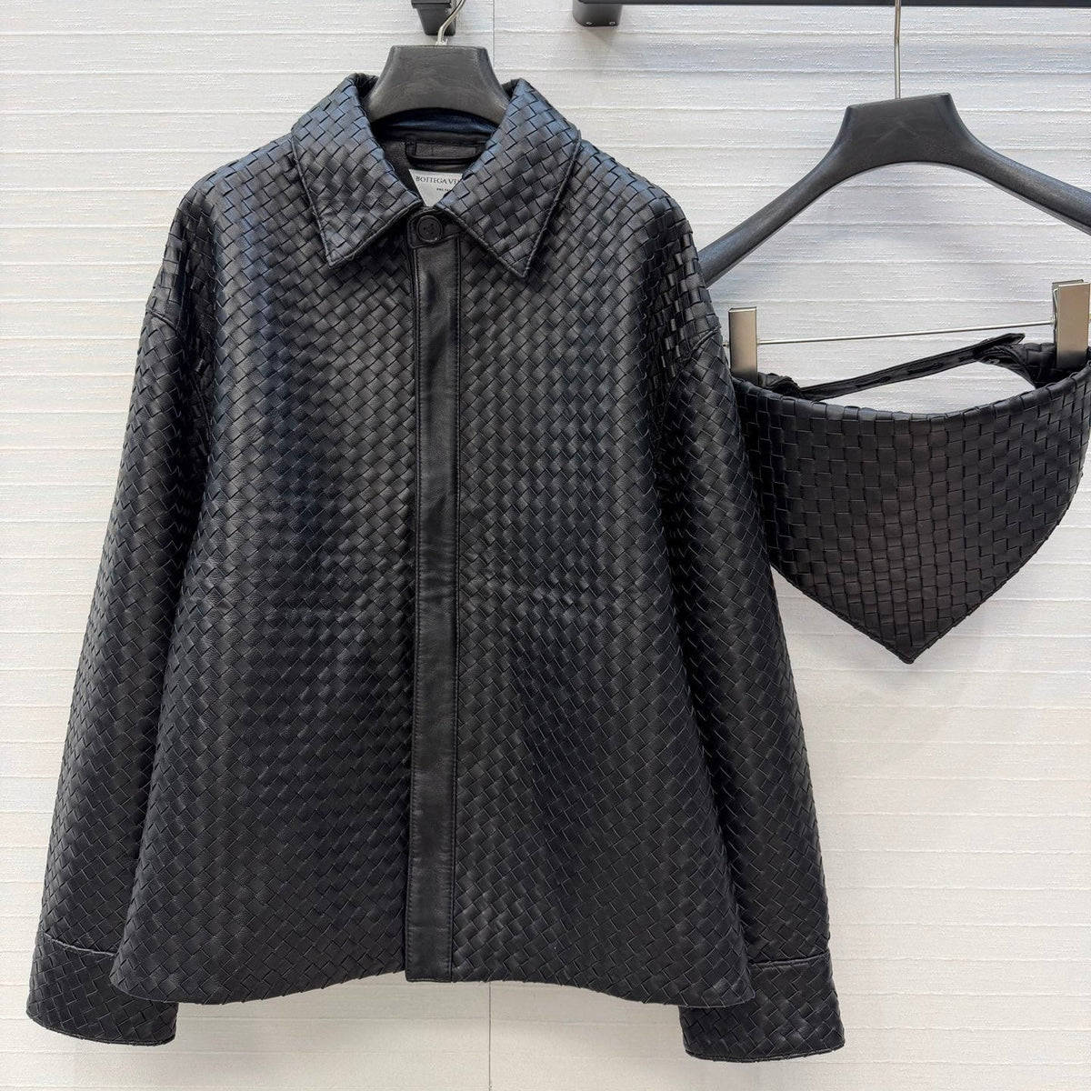 Bottega Veneta 2026 Intrecciato Shirt Jacket Leather 428555