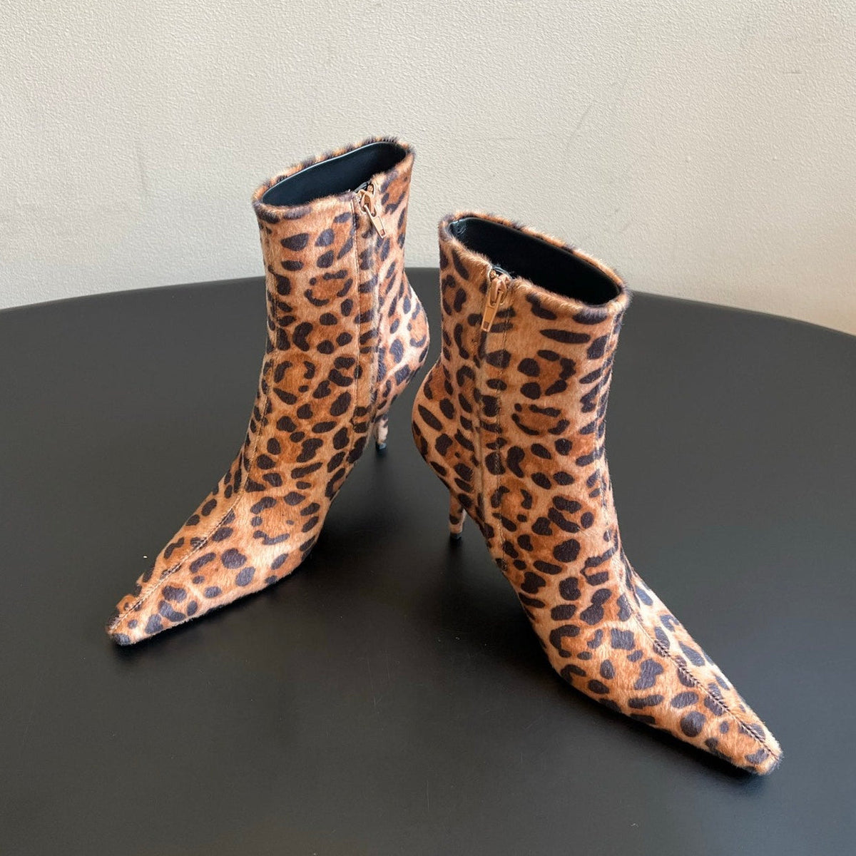 YSL 2026 Pointed-Toe Ankle Boots 90mm Suede Leather 203401