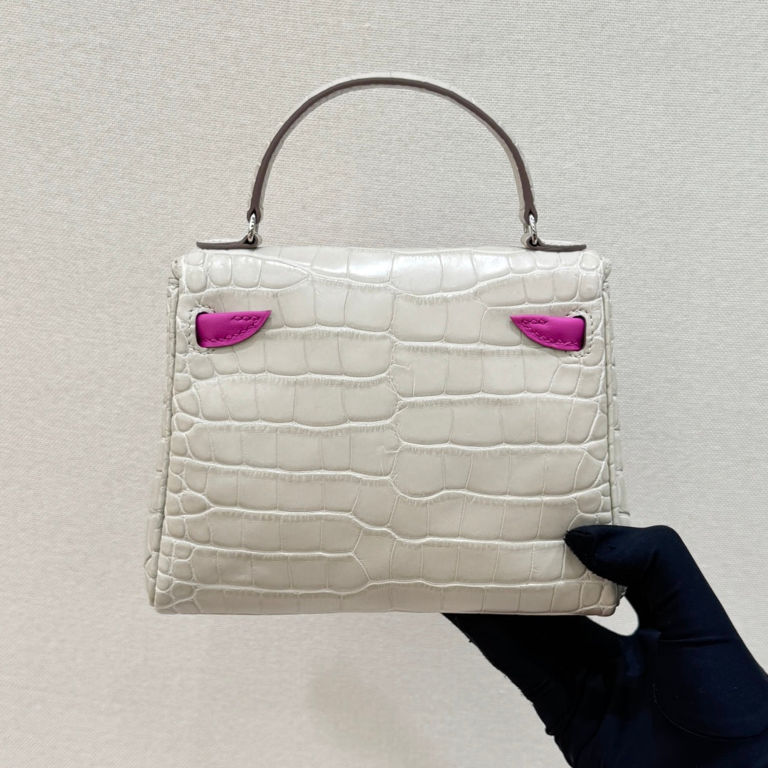 High-end Hermes 2026 Kelly Doll Picto Bag 16cm Crocodile Leather