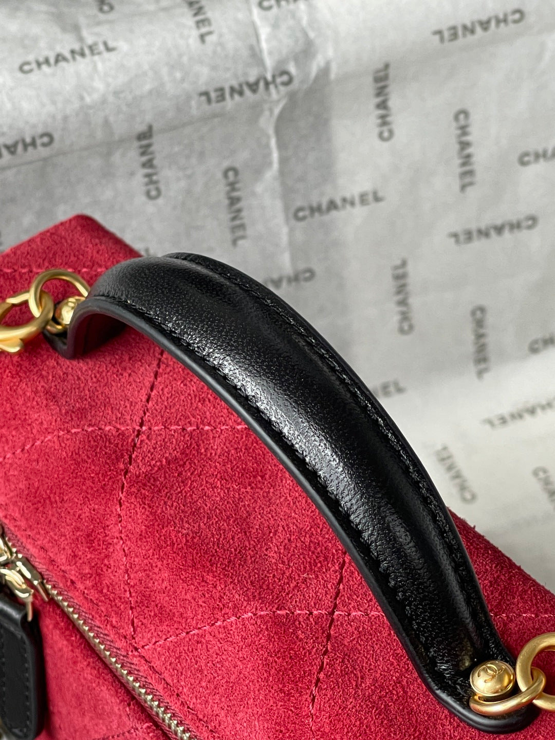 Chanel 2026 Vanity Bag 19.5cm Red mix Black Suede Leather