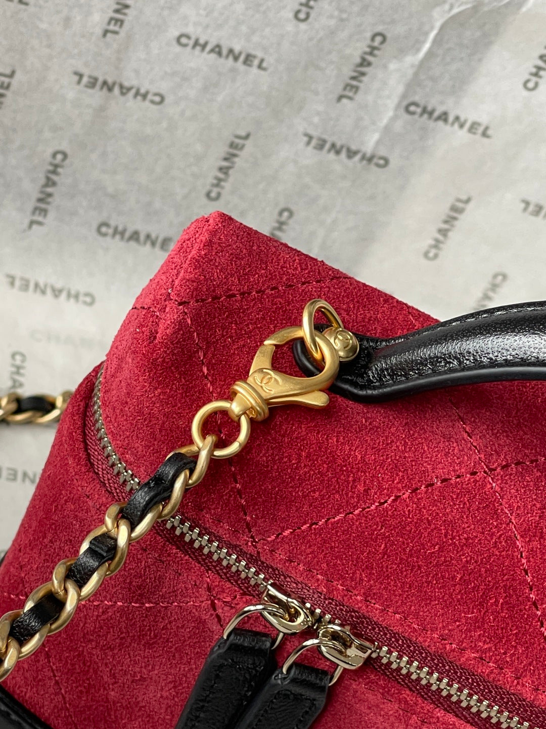 Chanel 2026 Vanity Bag 19.5cm Red mix Black Suede Leather