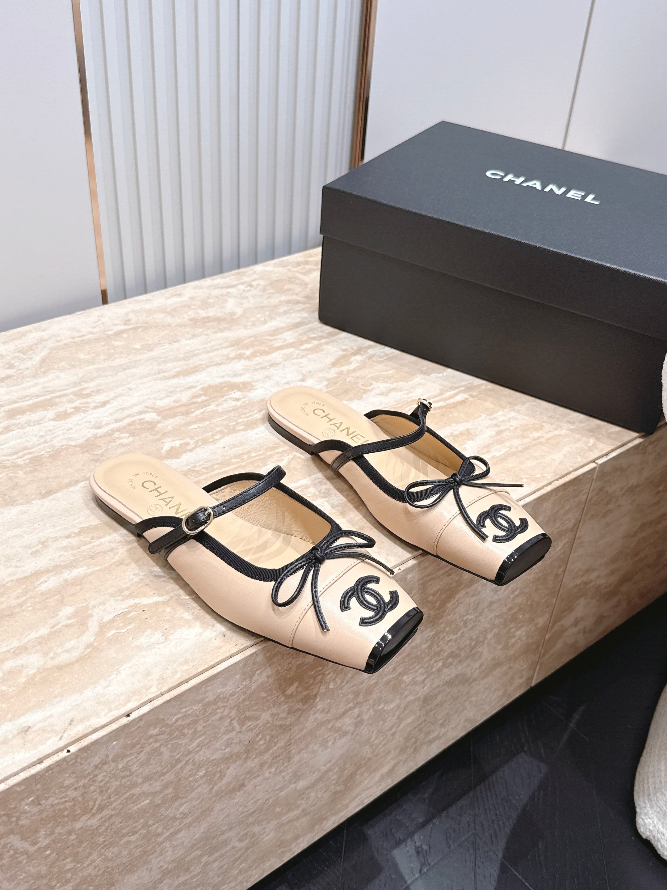 Channel 2026 Mulle 10mm Calfskin 899072