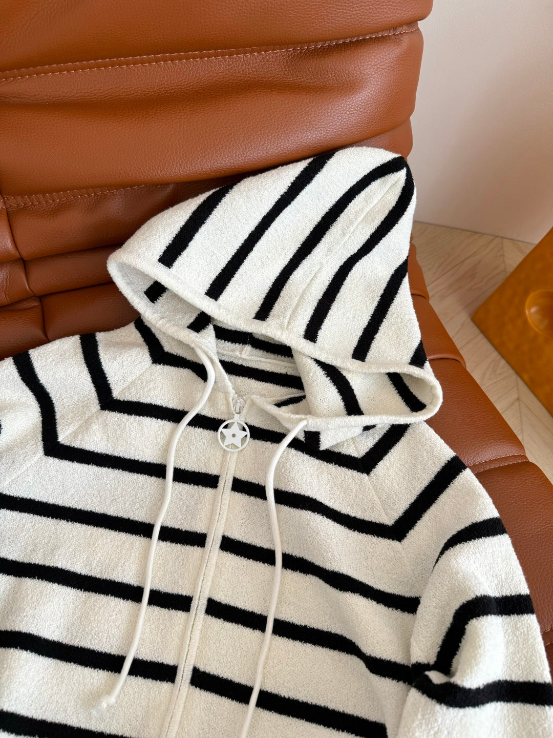CD 25 Set White Black Stripes Cotton