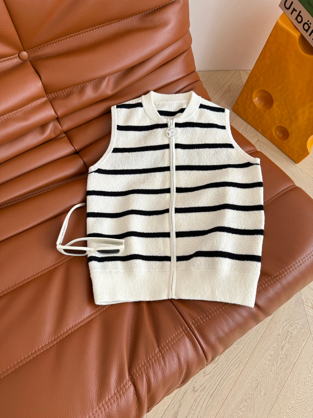 CD 25 Set White Black Stripes Cotton