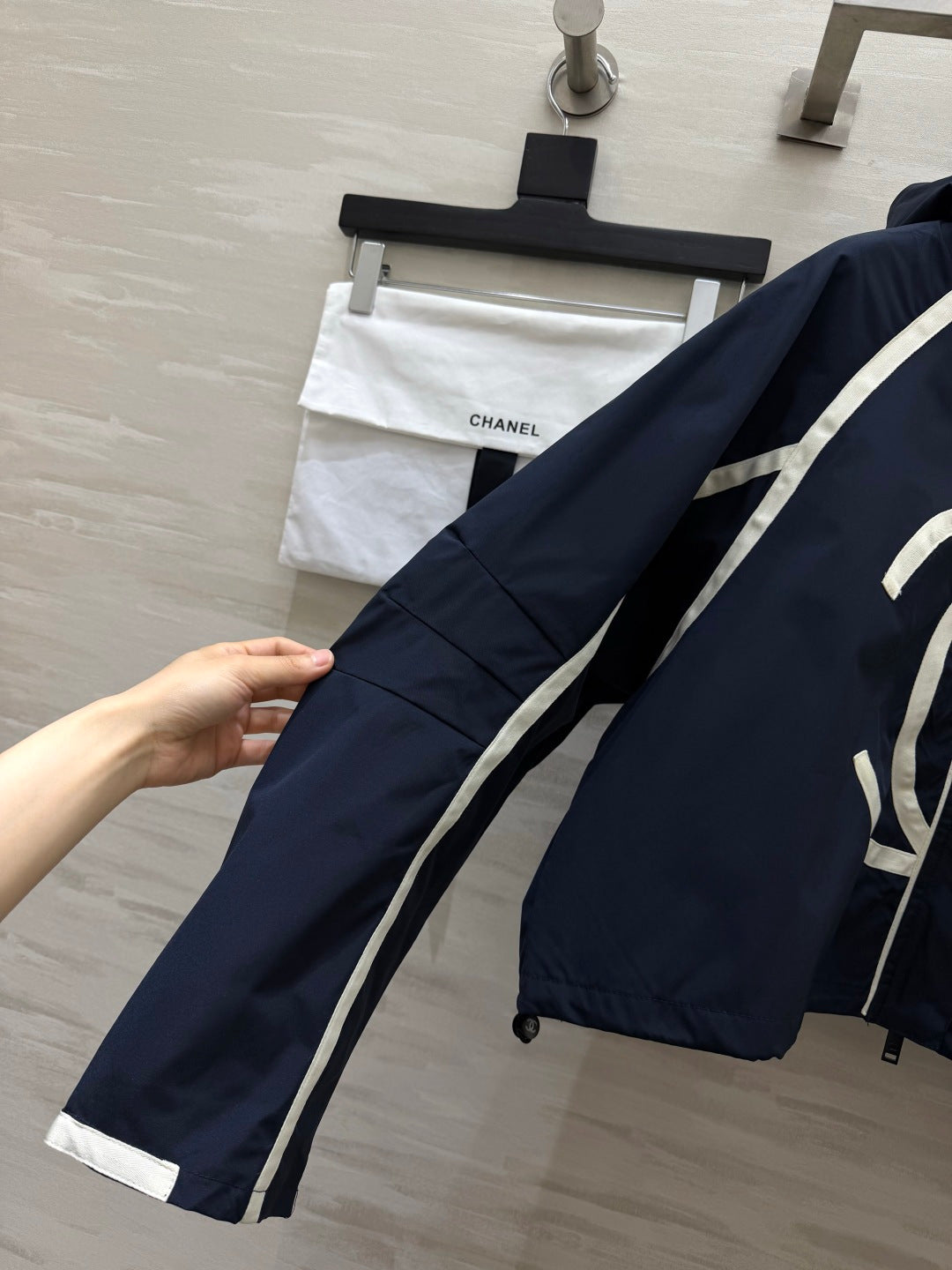 Chanel 2026 Premium Navy Blue Hooded Short Windbreaker 427430