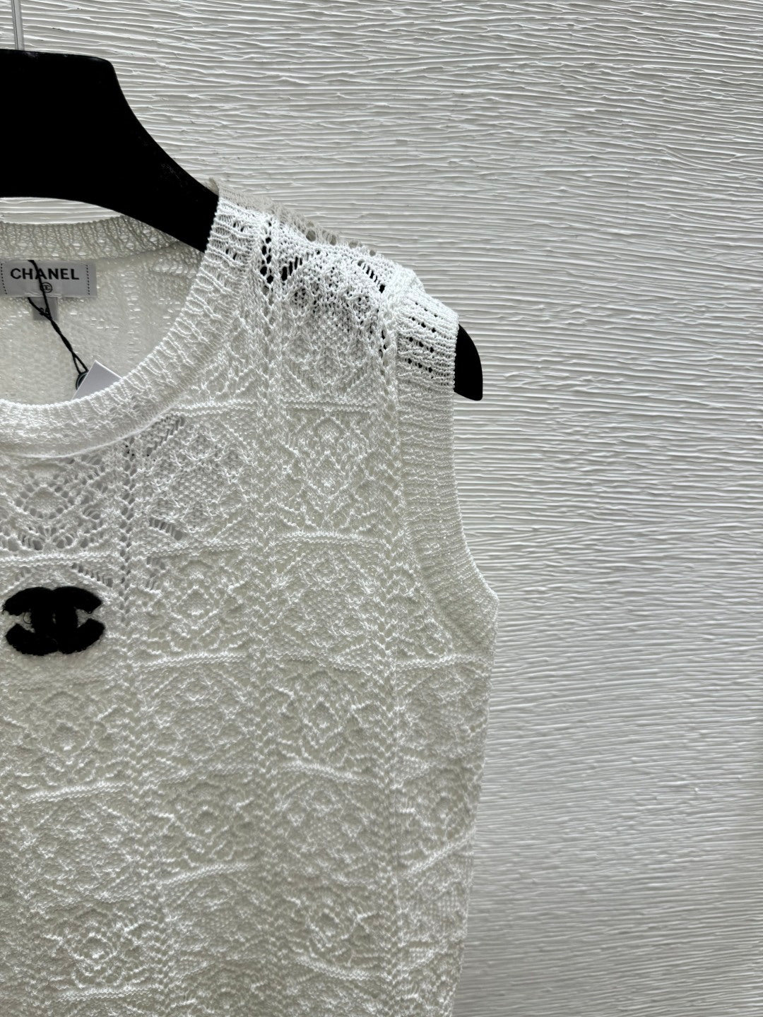 Chanel 2026 Hollow-Out Round Neck Knitted Vest Wool Polyester 170692