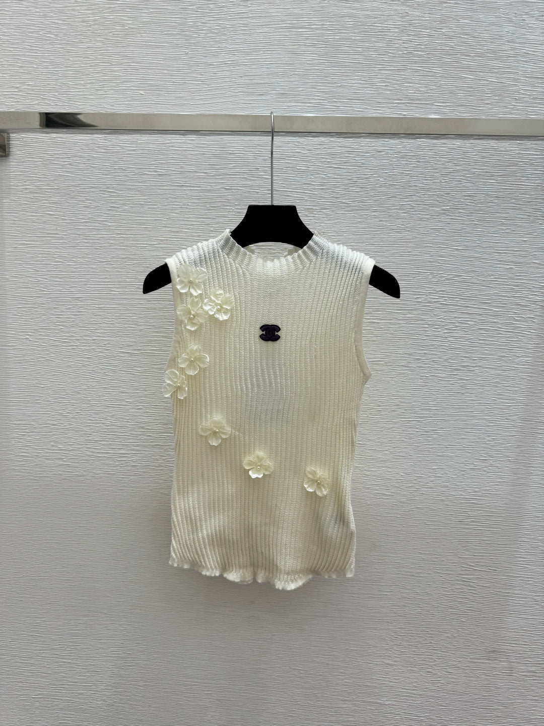 Chanel 2026 Floral Turtleneck Knitted Vest Wool 200735