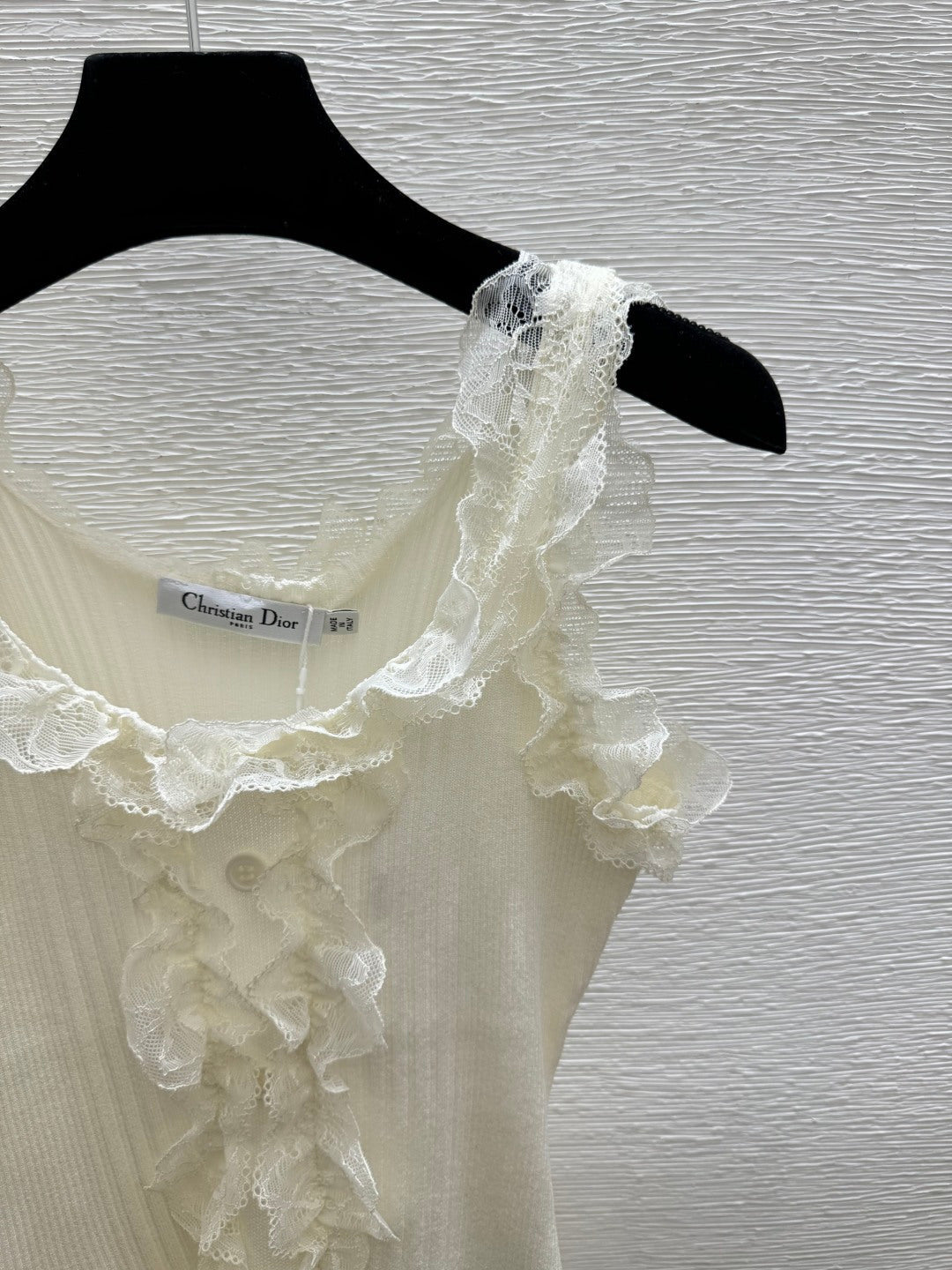 Dior 2026 Ruffled Lace Knitted Vest Cotton Wool 377974