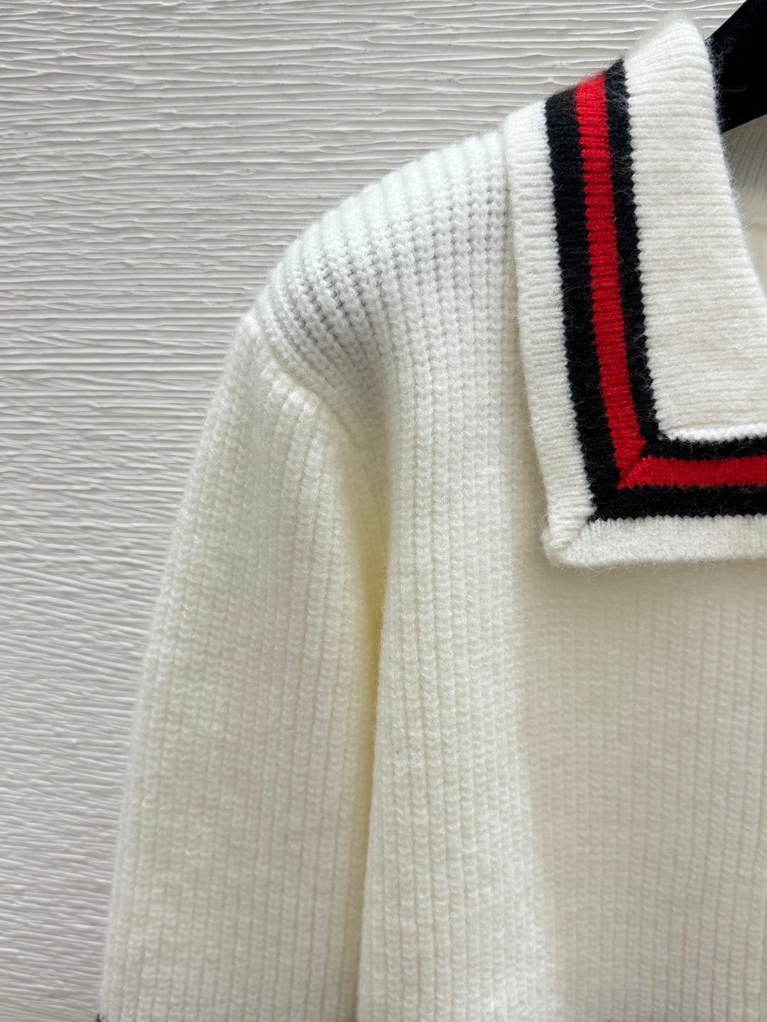 Chanel 2026 Cardigan White Red Black Wool 832484