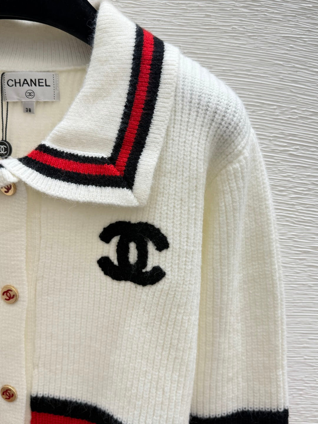 Chanel 2026 Cardigan White Red Black Wool 832484