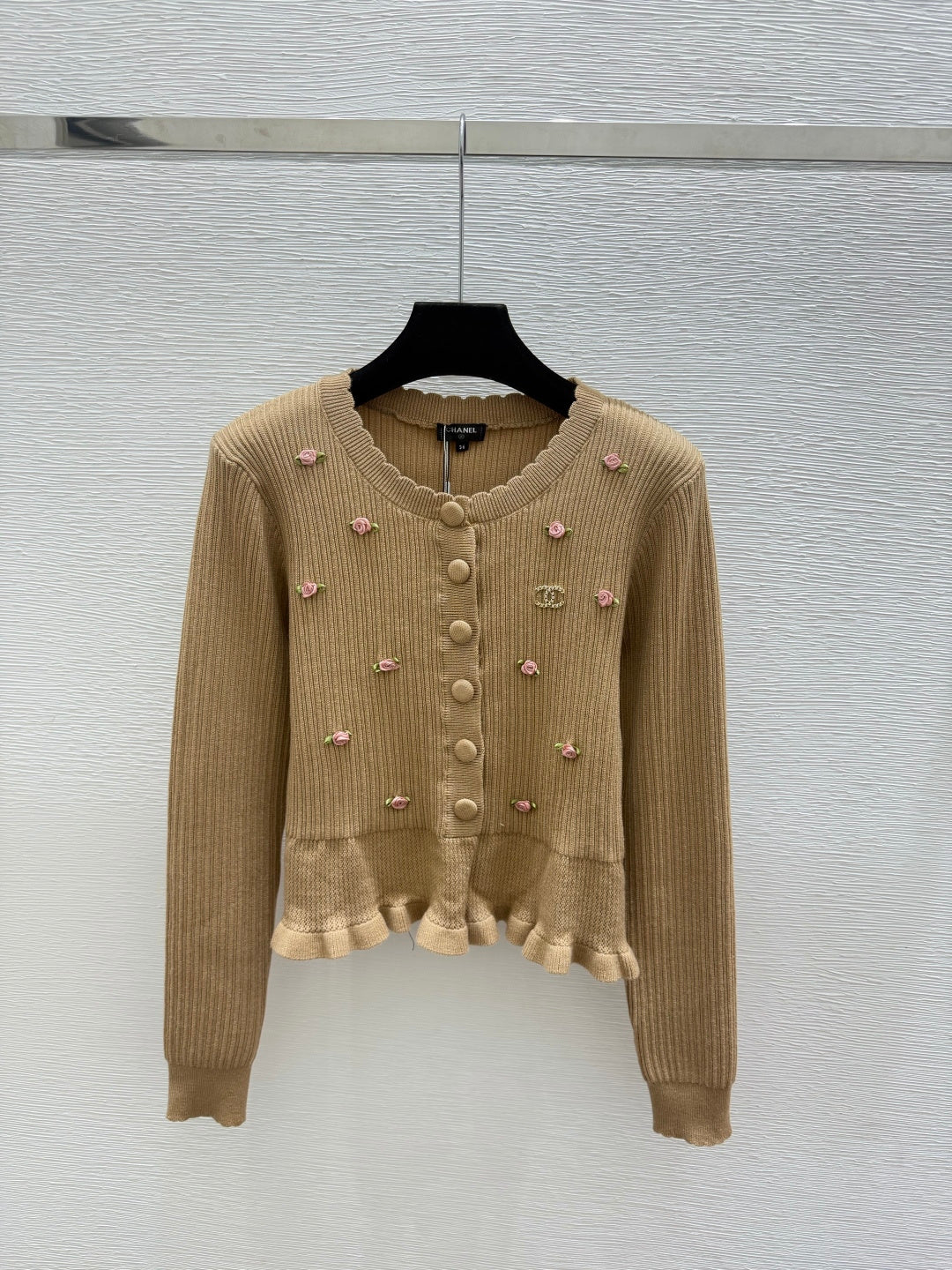 Chanel 2026 Floral Knitted Long Sleeve Cardigan Wool 913501