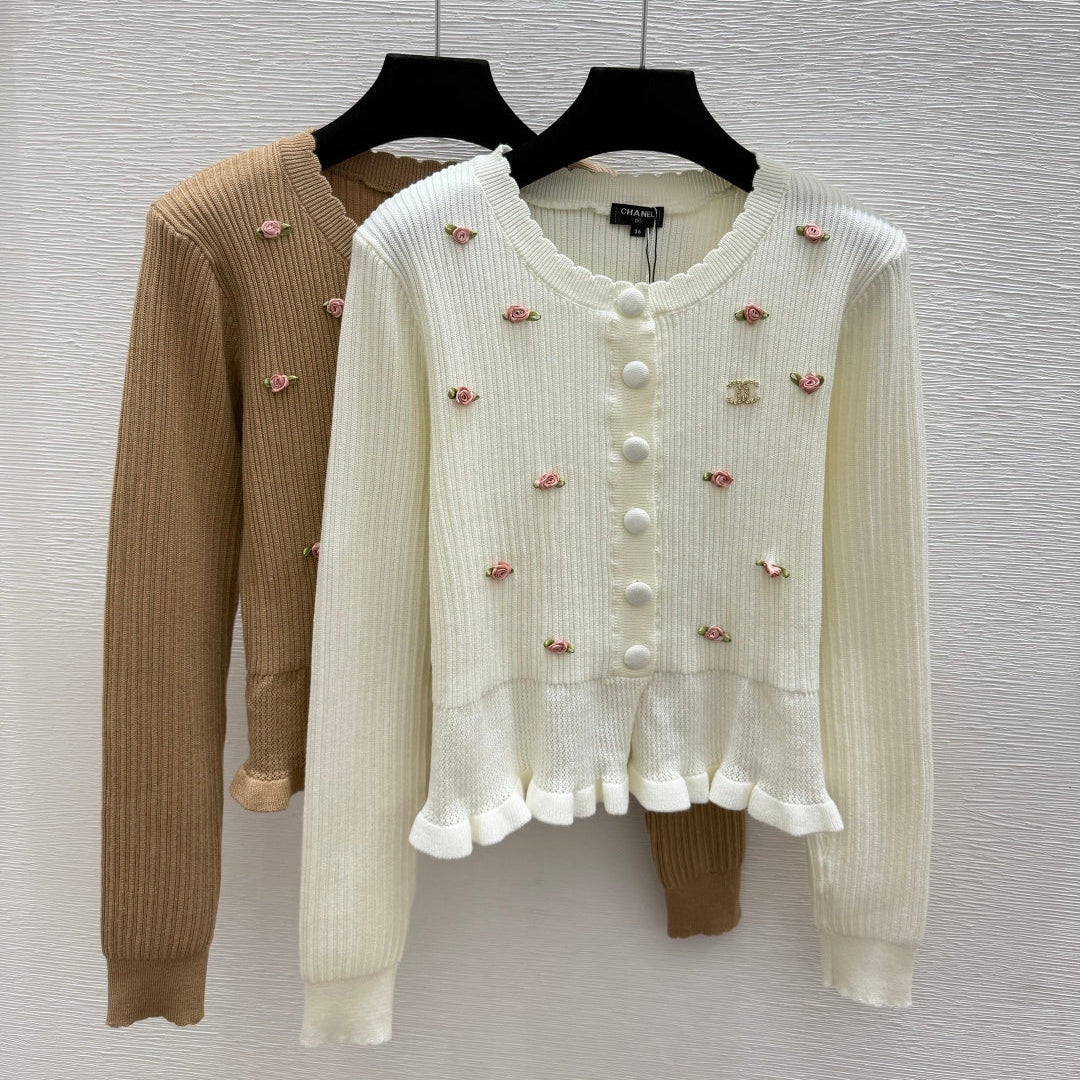 Chanel 2026 Floral Knitted Long Sleeve Cardigan Wool 913501