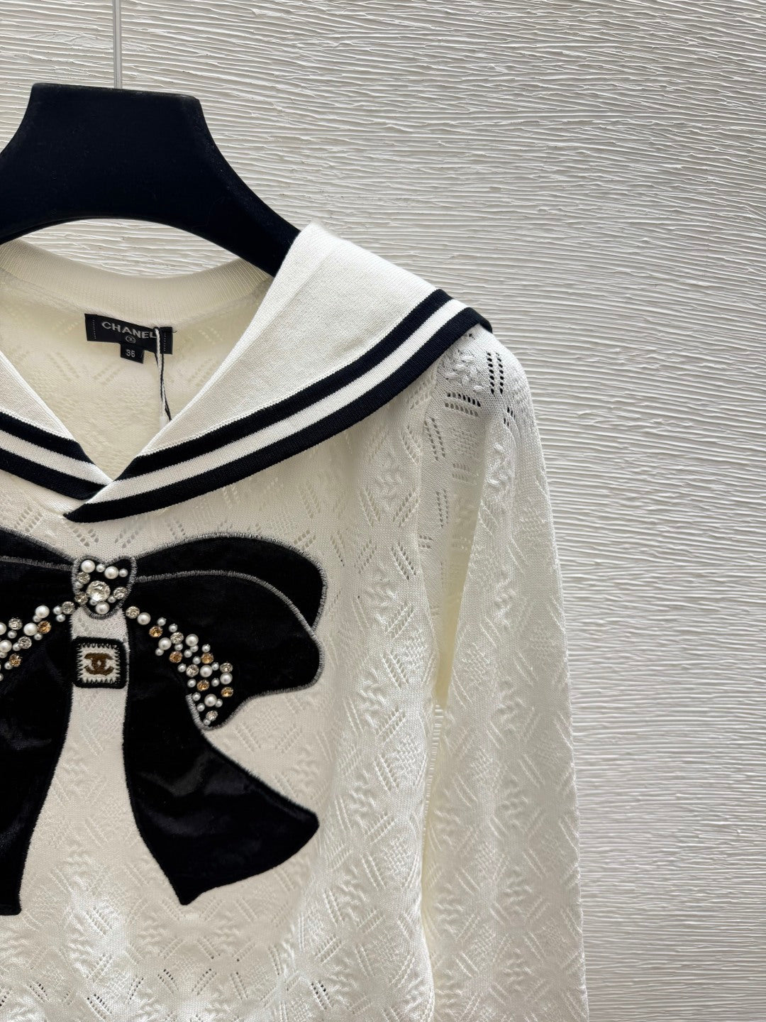 Chanel 2026 Bow Beaded Sailor Collar Knit Long Sleeve White Black Wool 913499