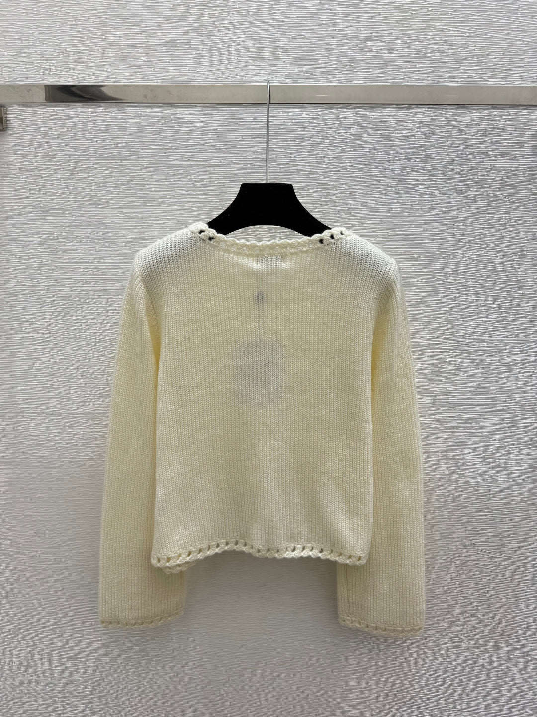 Chanel 2026 Round Neck Knitted Long Sleeve Cardigan Wool 259298