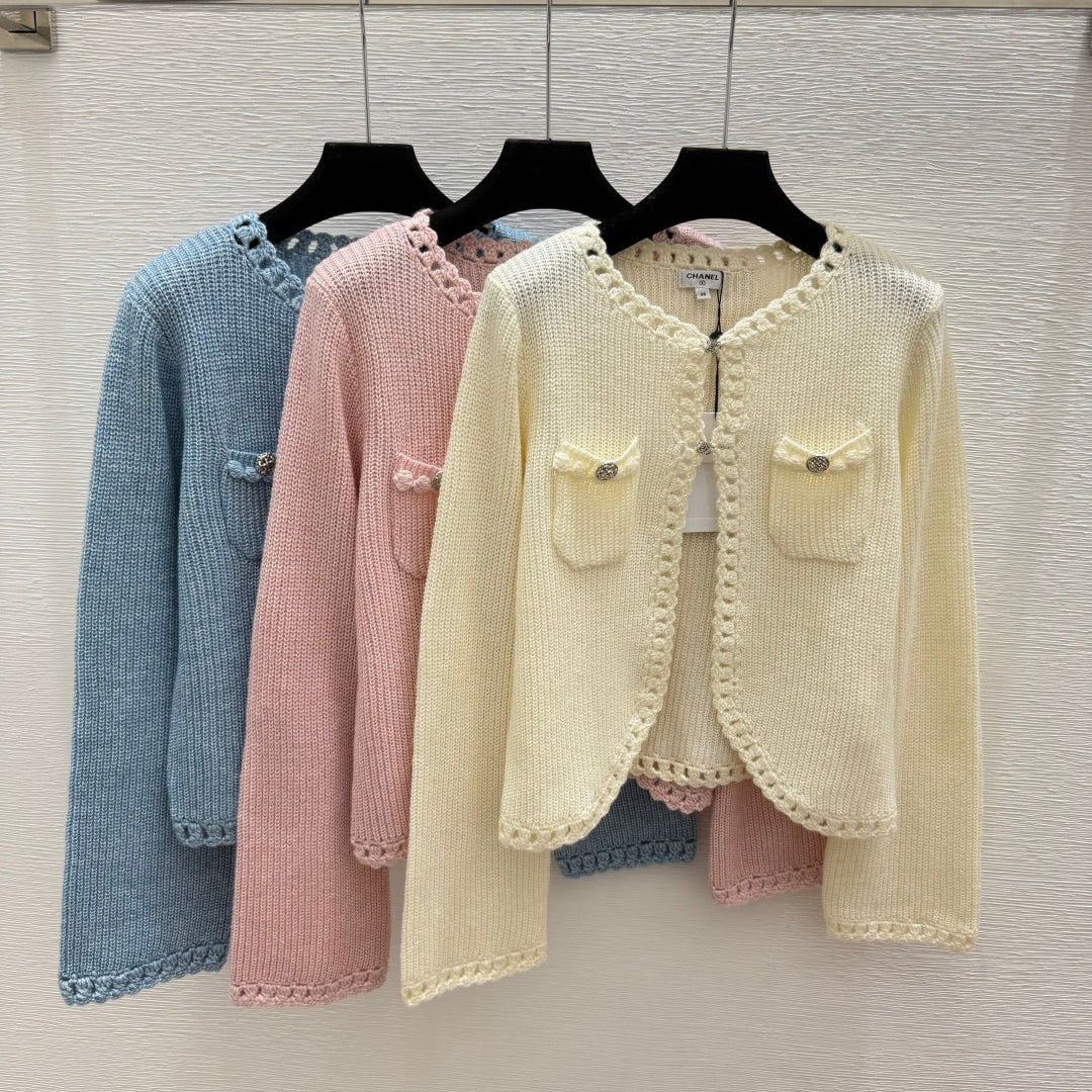 Chanel 2026 Round Neck Knitted Long Sleeve Cardigan Wool 259298