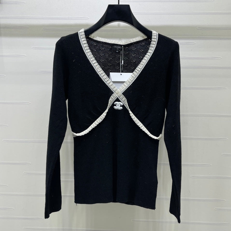 Chanel 2026 Lace-trimmed Knit V-neck Long-sleeved Top Wool 773815
