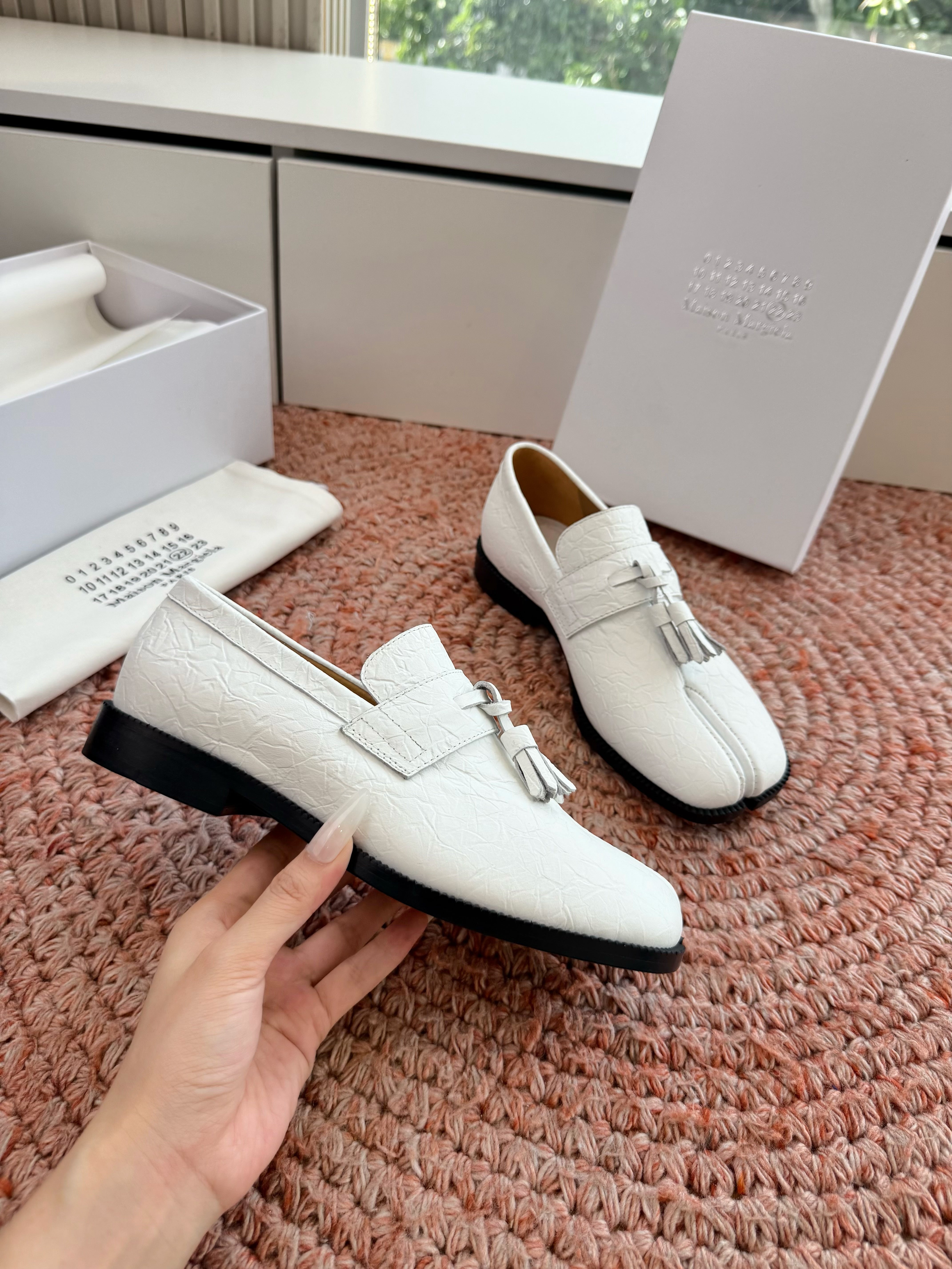 Maison Margiela 2026 Loafer Cowhide 915727