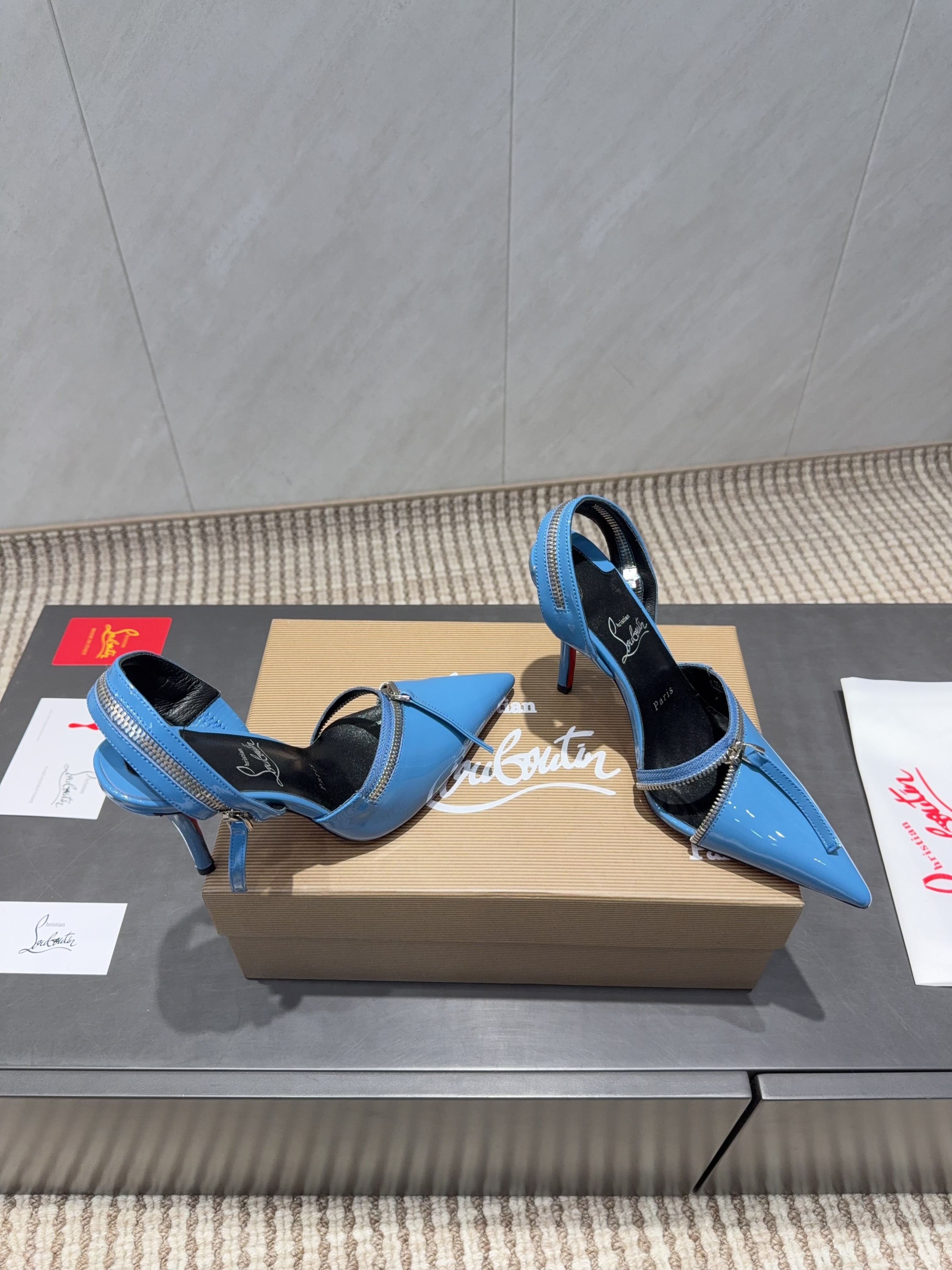 CL 2026 Slingback With Zipper Details 100mm Blue Patent Leather 613791