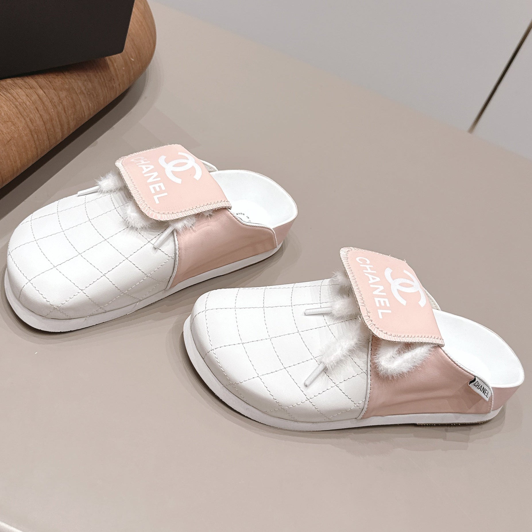 Chanel 2026 Closed-Toe Mules Leather 976805