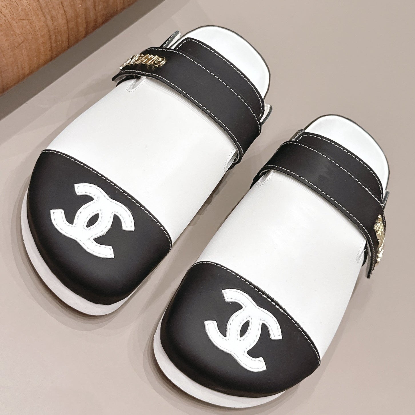 Chanel 2026 Slip-On Mule Leather 976804