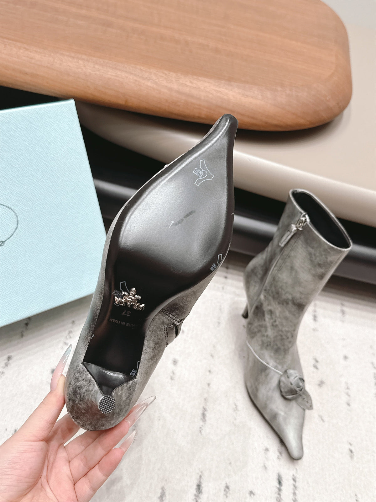 Prada 2026 Floral Pointed-Toe Boots 75mm Leather 176067