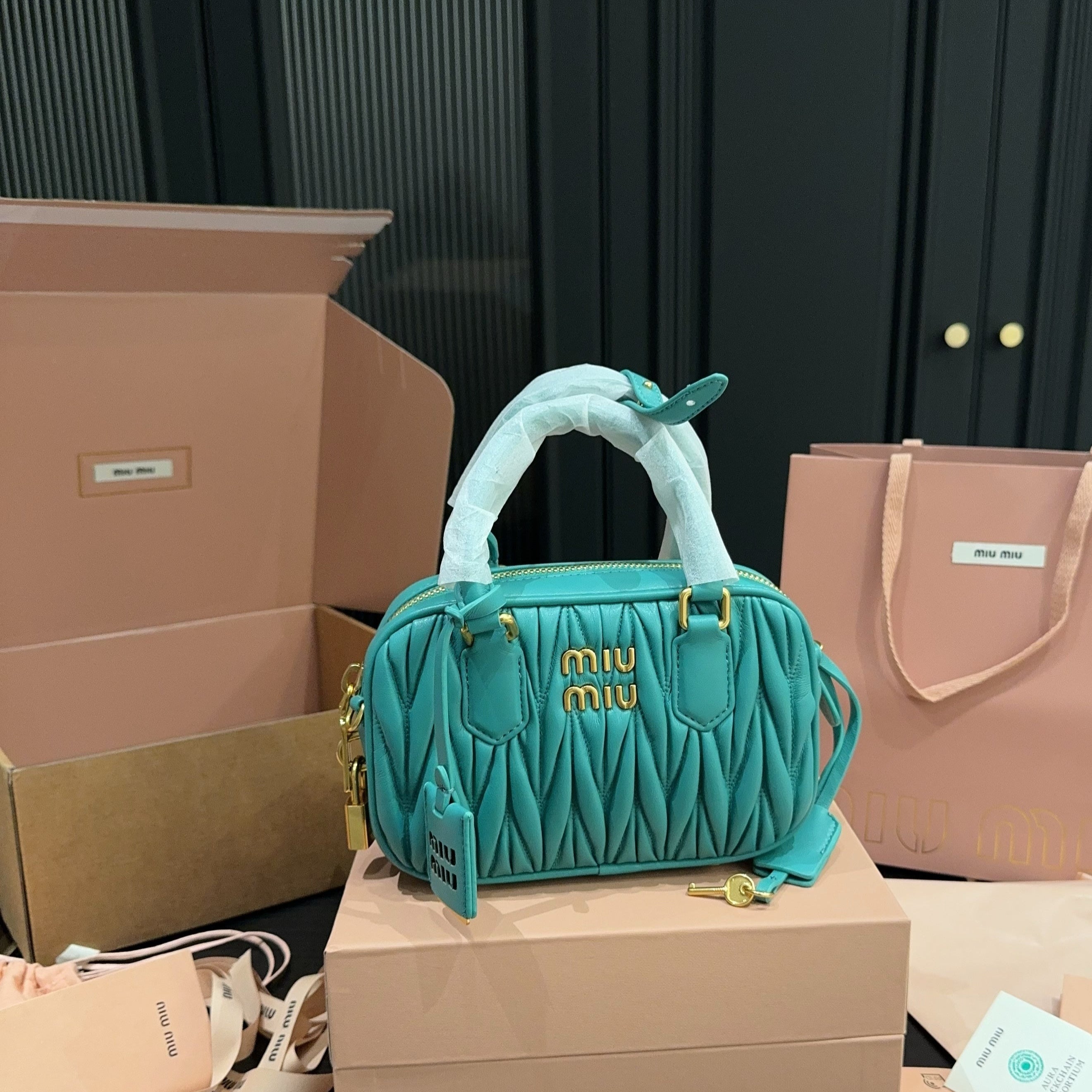 ARCADIE MATELASSÃ‰ BAG 20 IN HIPPIE BLUE LAMBSKIN GOLD HARDWARE