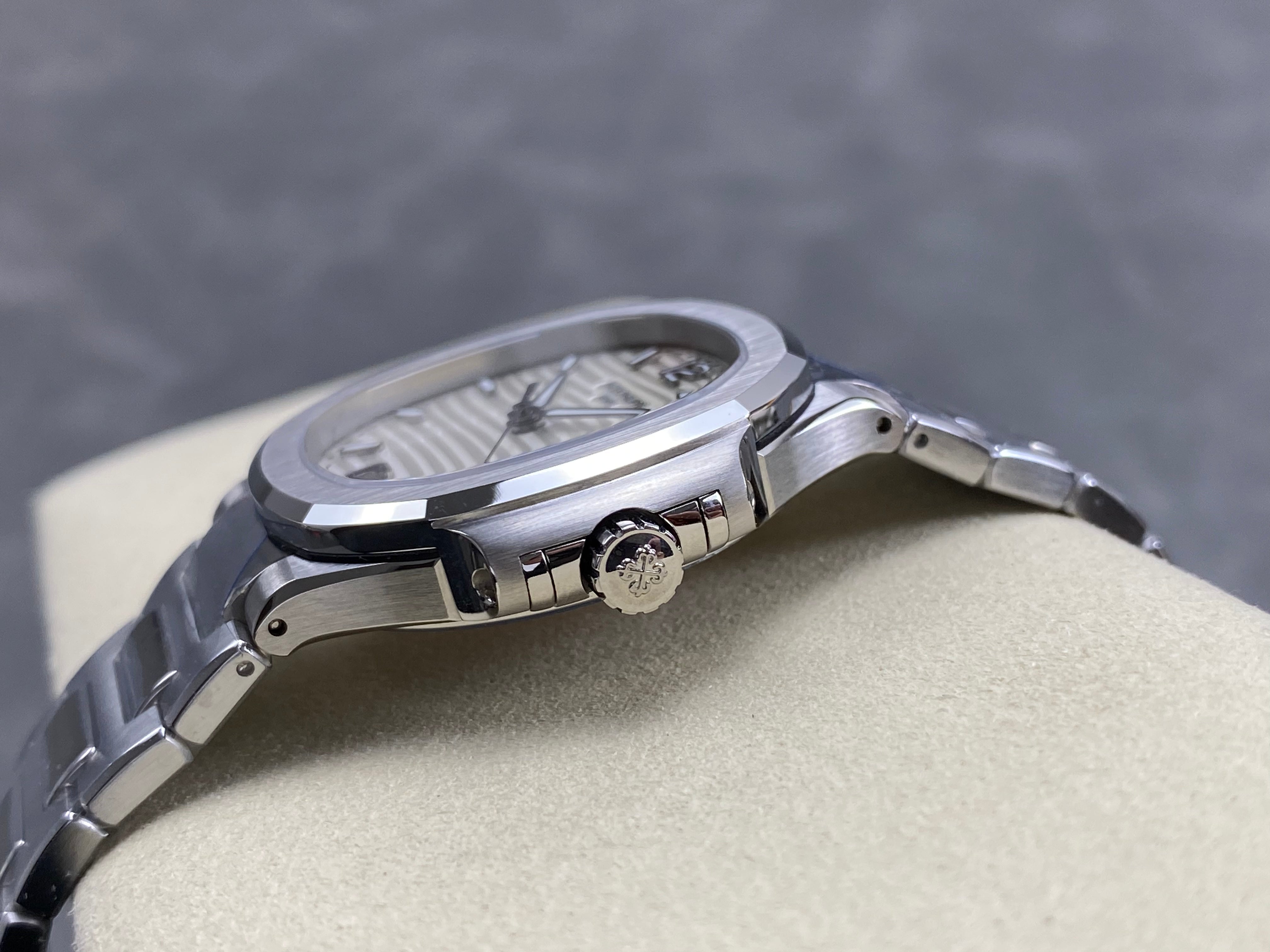 Patek Philippe Nautilus 35mm Black Gray Dial Sliver Case