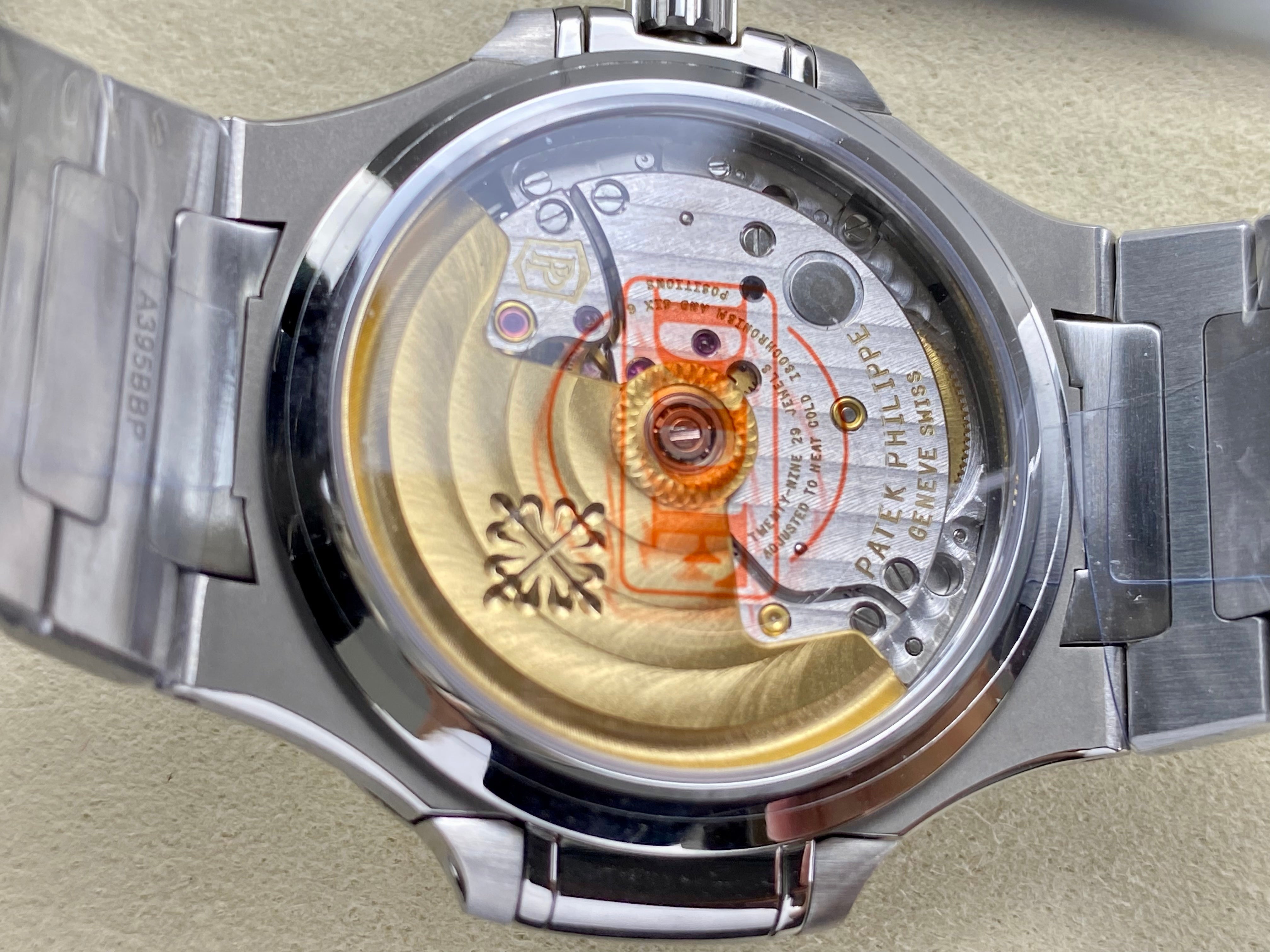 Patek Philippe Nautilus 35mm Cream Dial Sliver Case Diamond Bezel