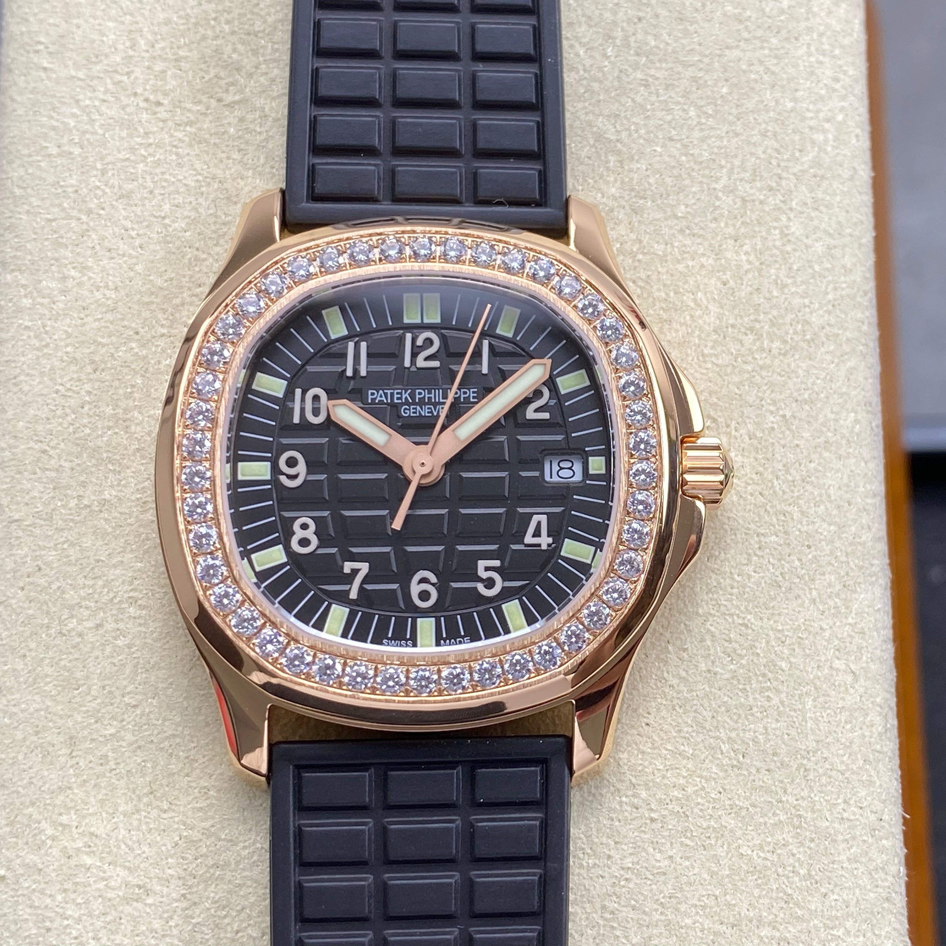 Patek Philippe Aquanaut 35.6mm Diamond Benzel Black Rubber Strap