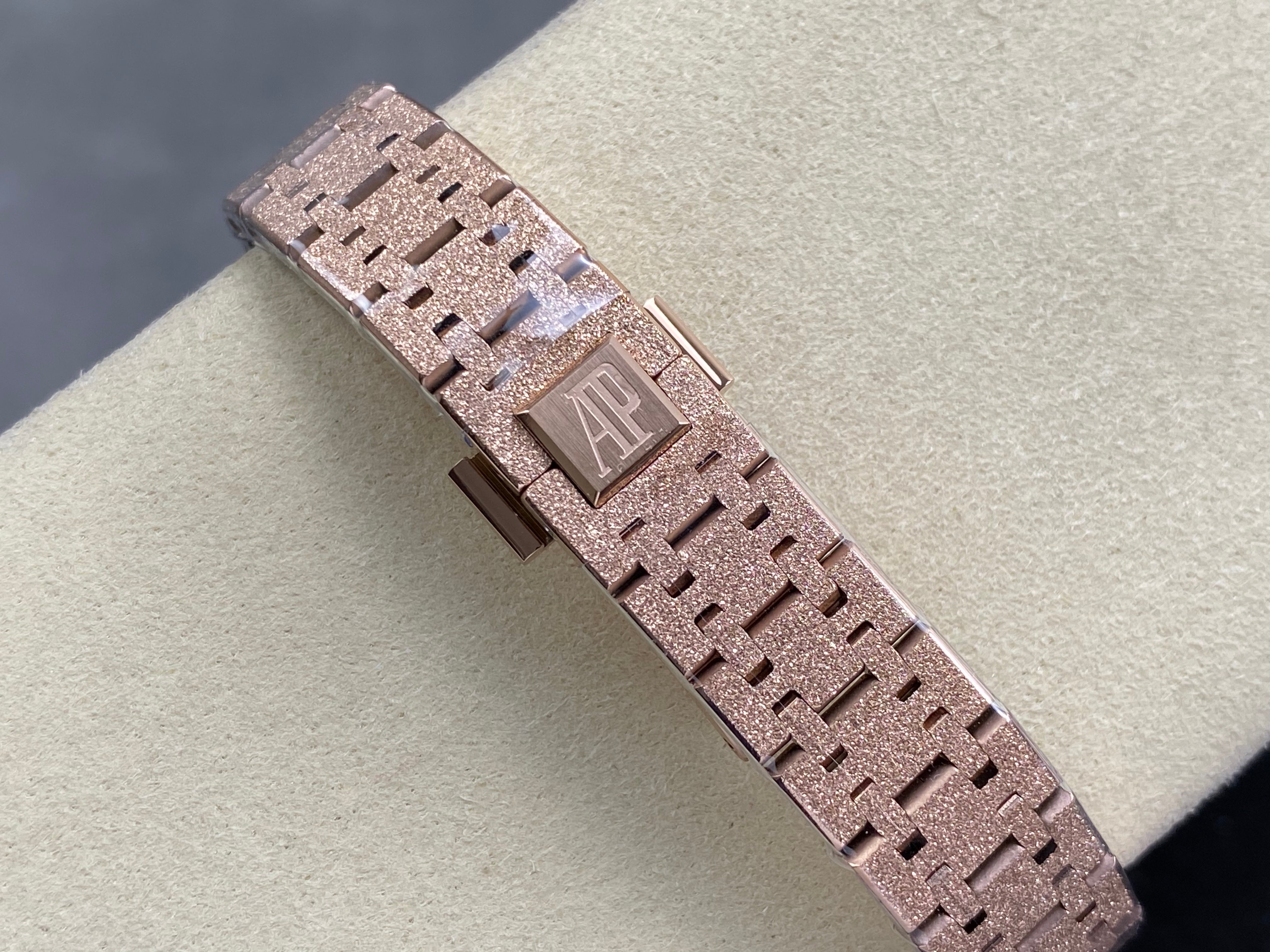 Audemars Piguet Royal Oak 23mm Pink Gold Case