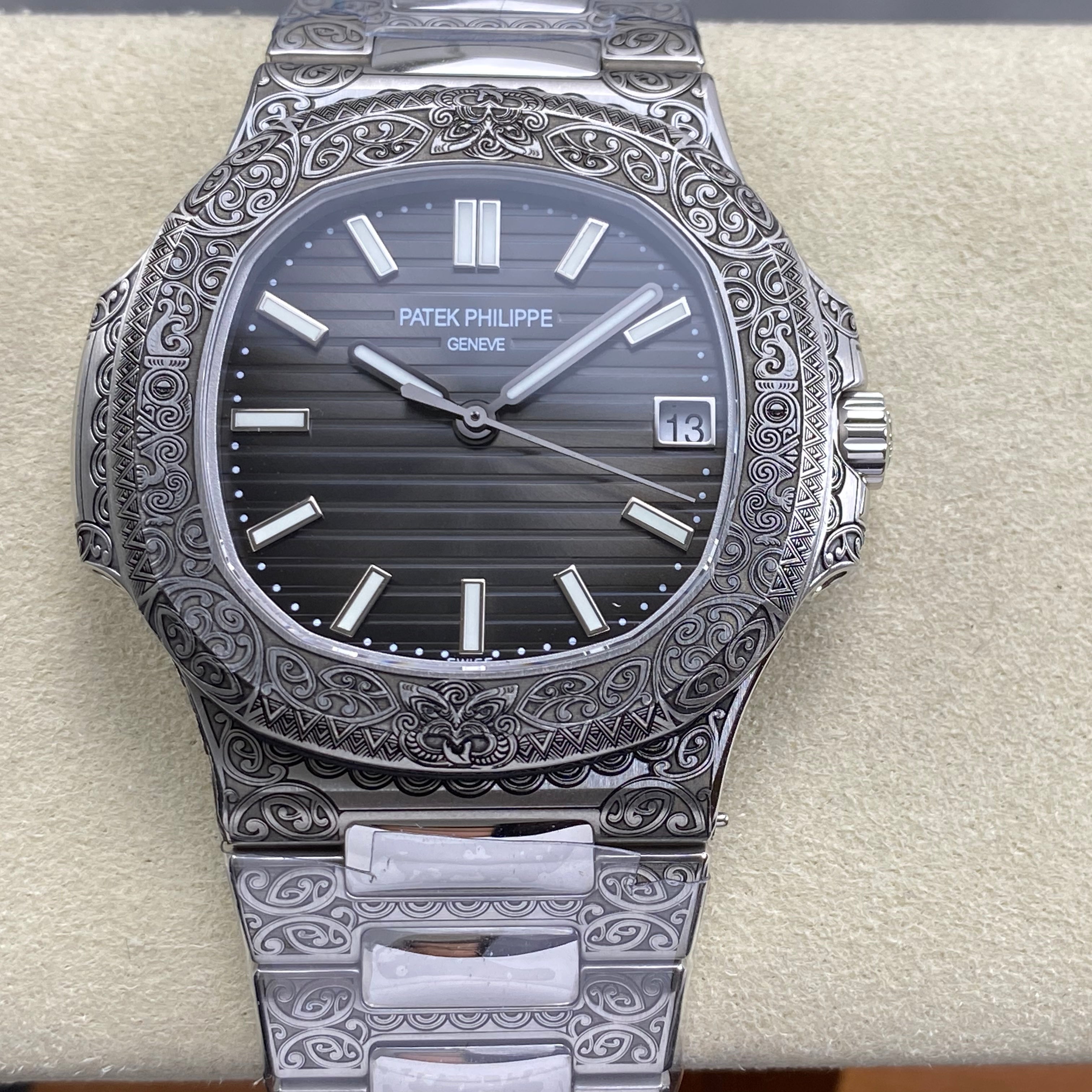 Patek Philippe Nautilus 5711 Maori Motif 40mm Dark Gray Dial Stainless Steel Case