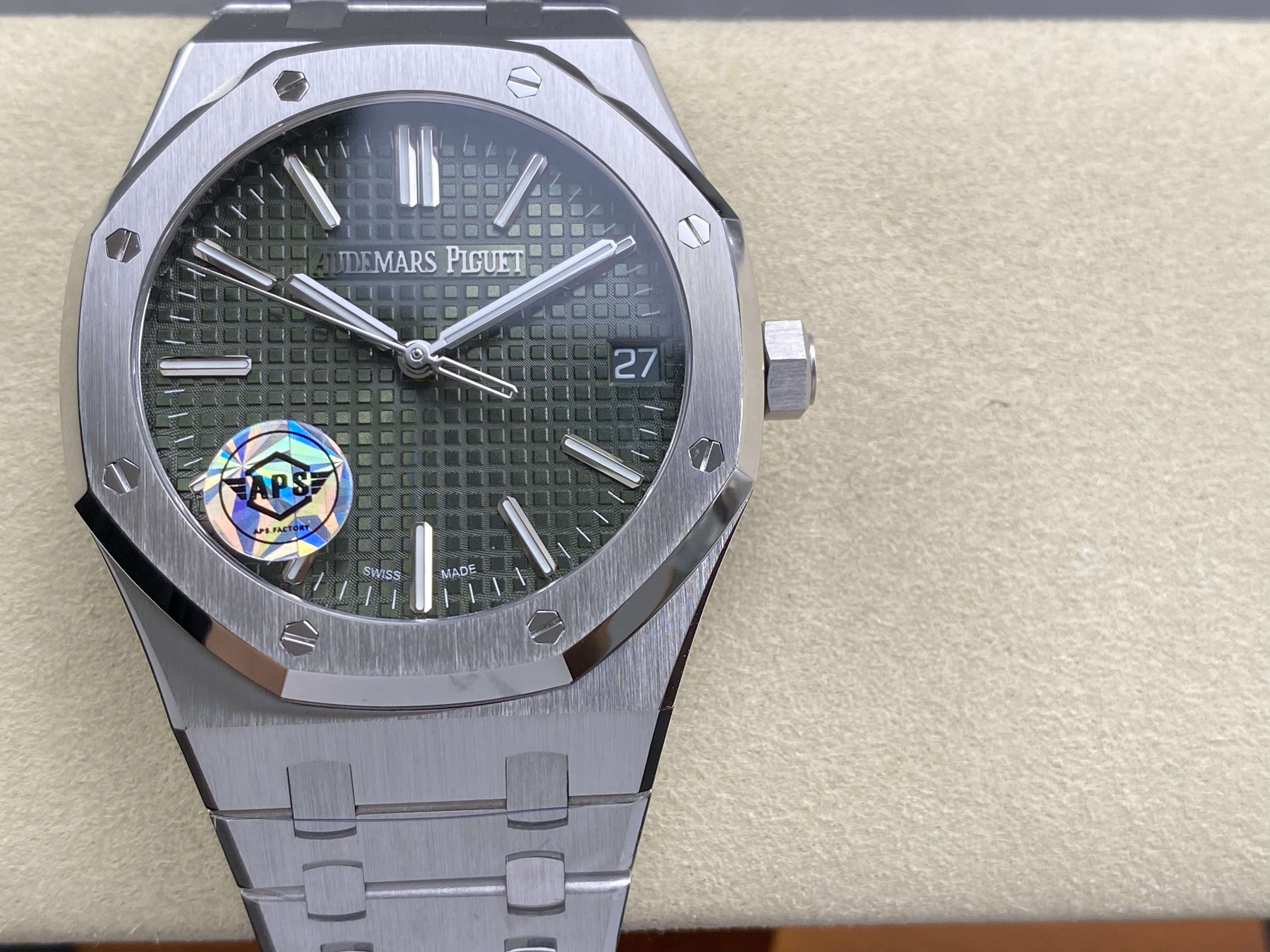 Audemars Piguet Royal Oak Selfwinding 41mm 15510 Green Dial