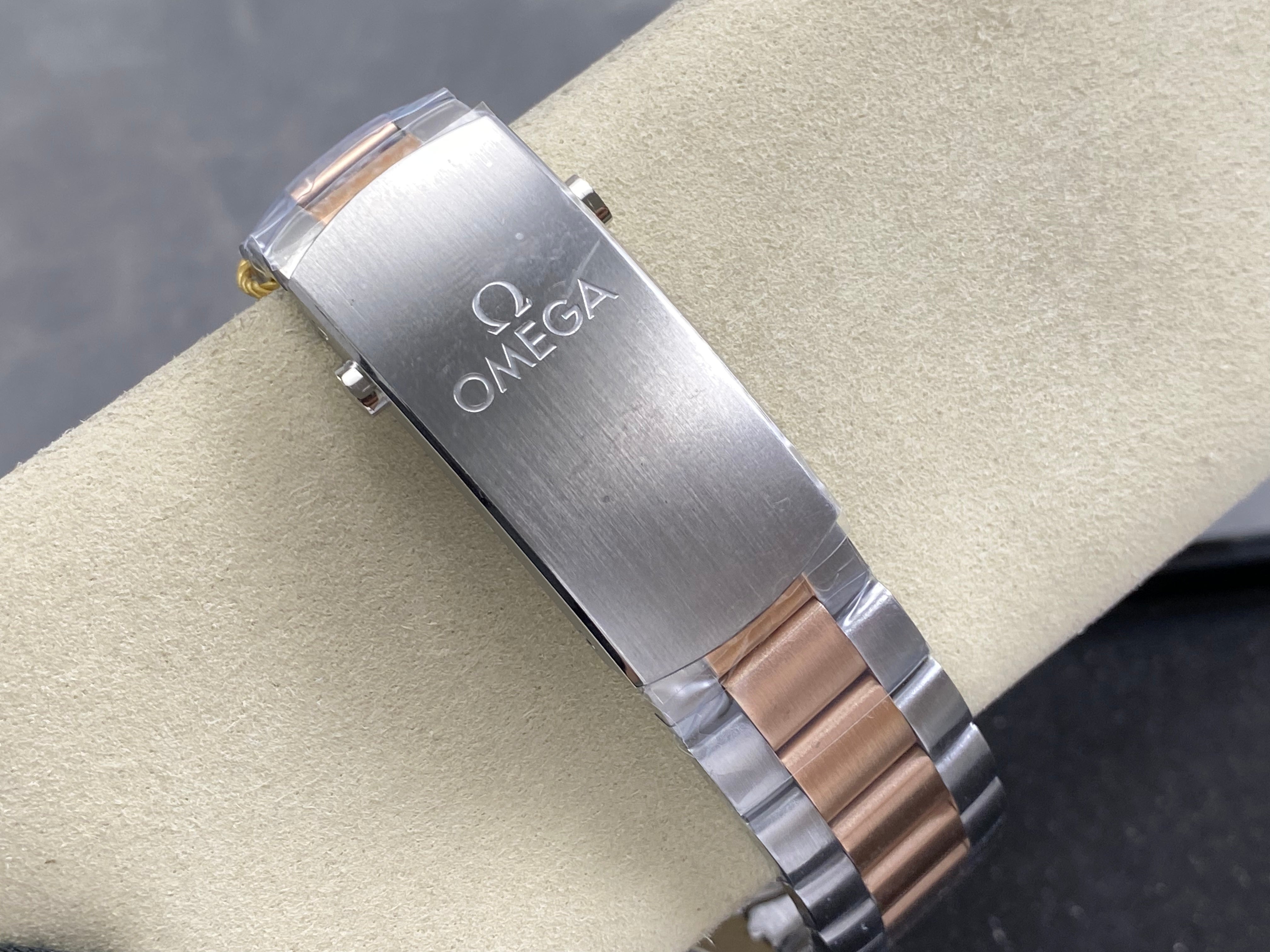 Omega Seamaster 46mm Blue Dial Pink Gold Steel