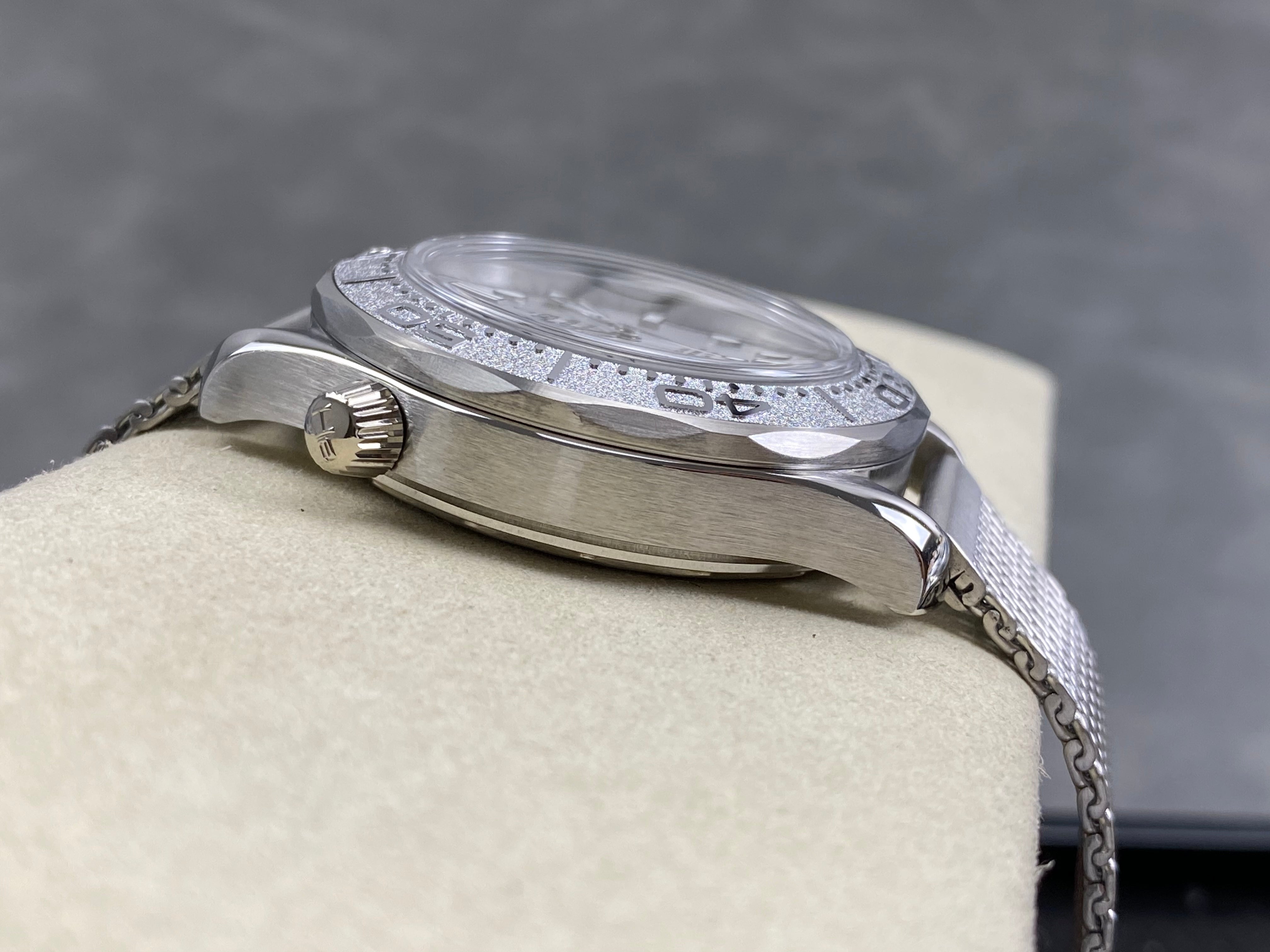Omega Seamaster 42mm Gray Dial Sliver Bezel Steel