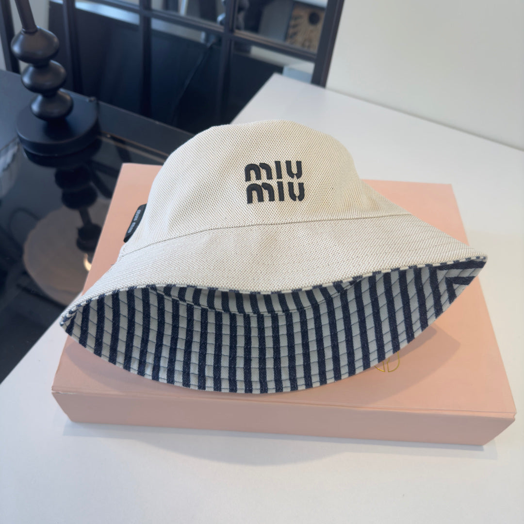 Miumiu Bucket Hat 221082