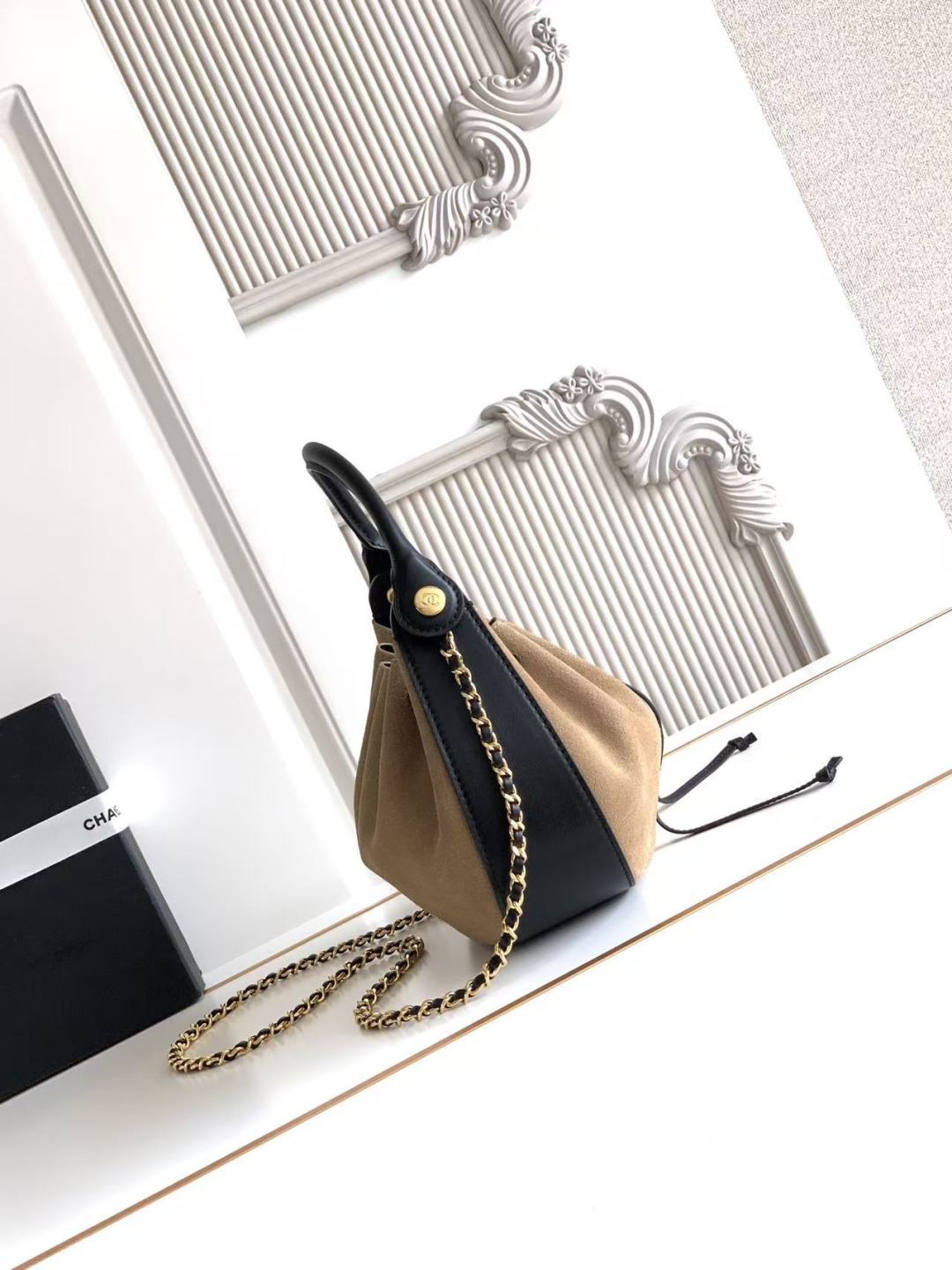 Chanel 2026 Drawstring Cloud Bucket Bag 32cm Suede Calfskin