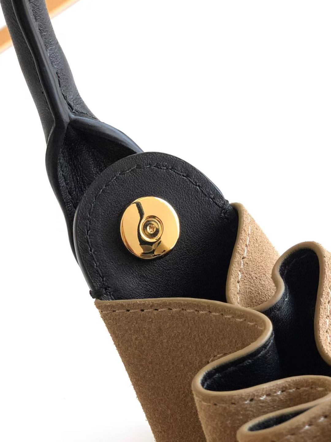 Chanel 2026 Drawstring Cloud Bucket Bag 32cm Suede Calfskin
