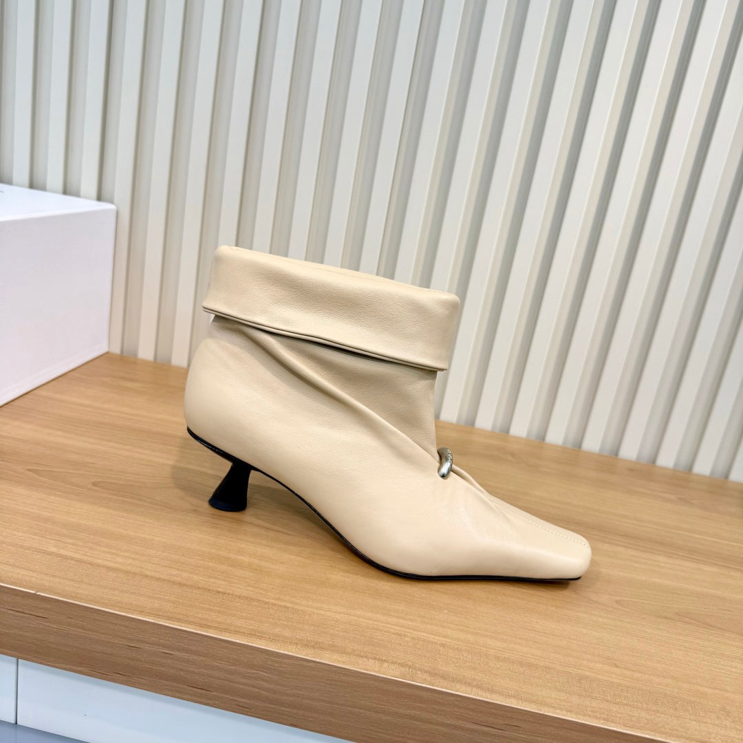 Loewe 2026 Pointed Toe Ankle Boots Leather 147542