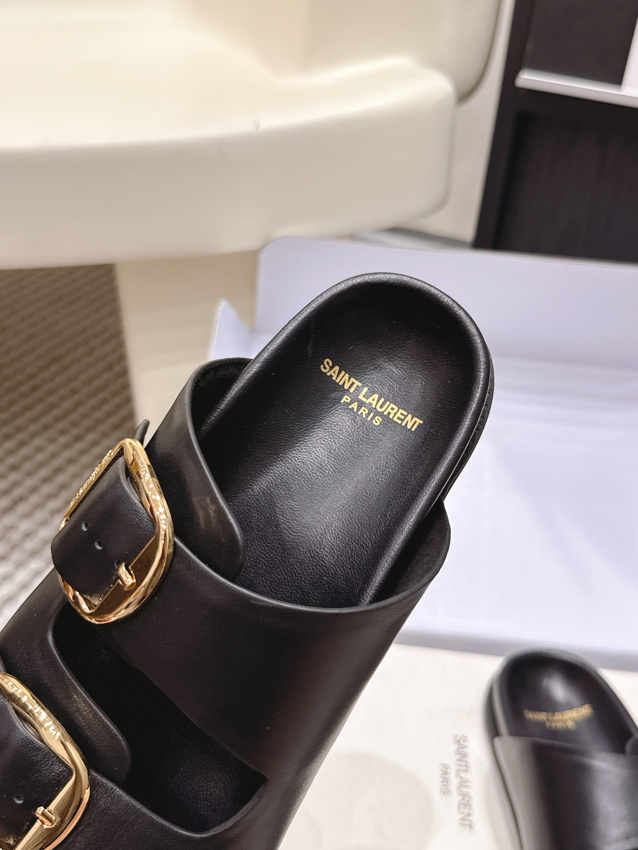 YSL 26ss Platform Slippers Black Sheepskin Gold Buckle 663205
