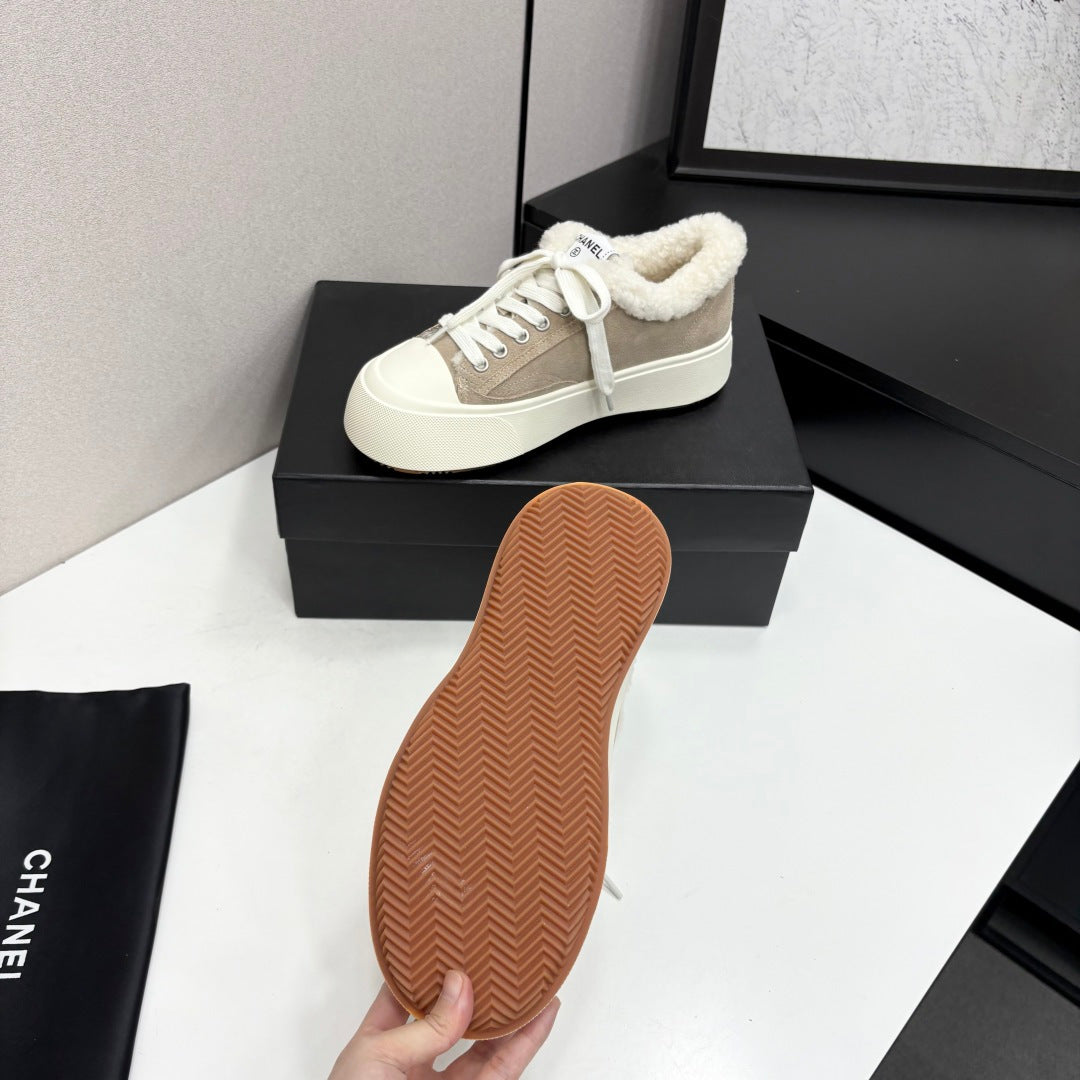 Chanel 2026 Low-Top Platform Sneakers Leather Suede Wool 193777