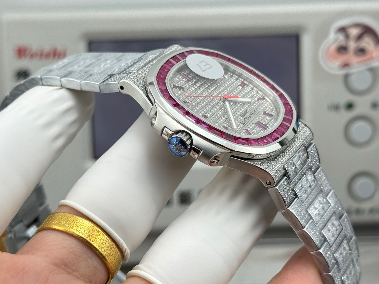 Patek Philippe Nautilus 40mm Pink Ruby Benzel With Diamond Watch