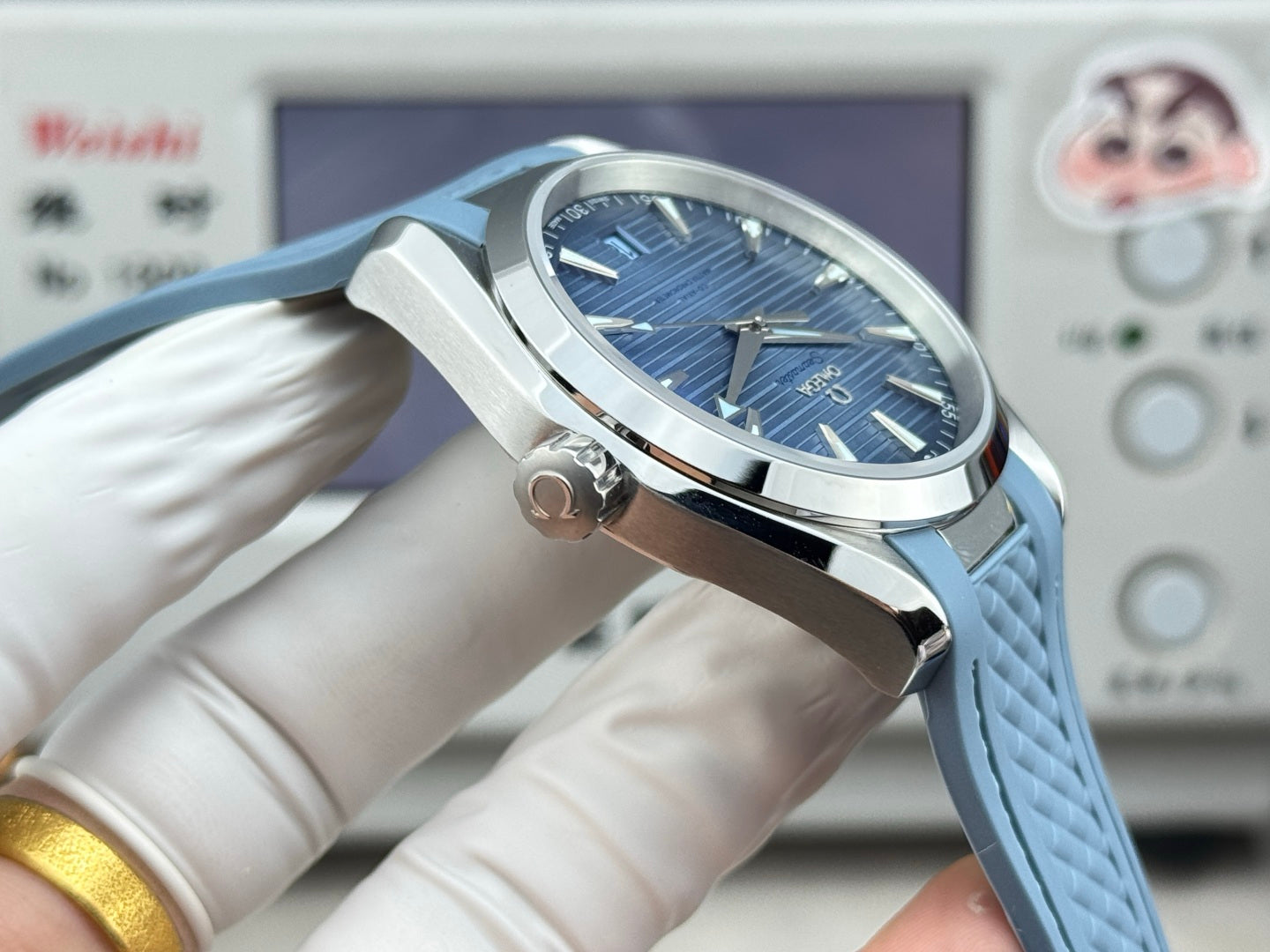 Omega Seamaster 41mm Blue Dial Sliver Case Blue Rubber Strap