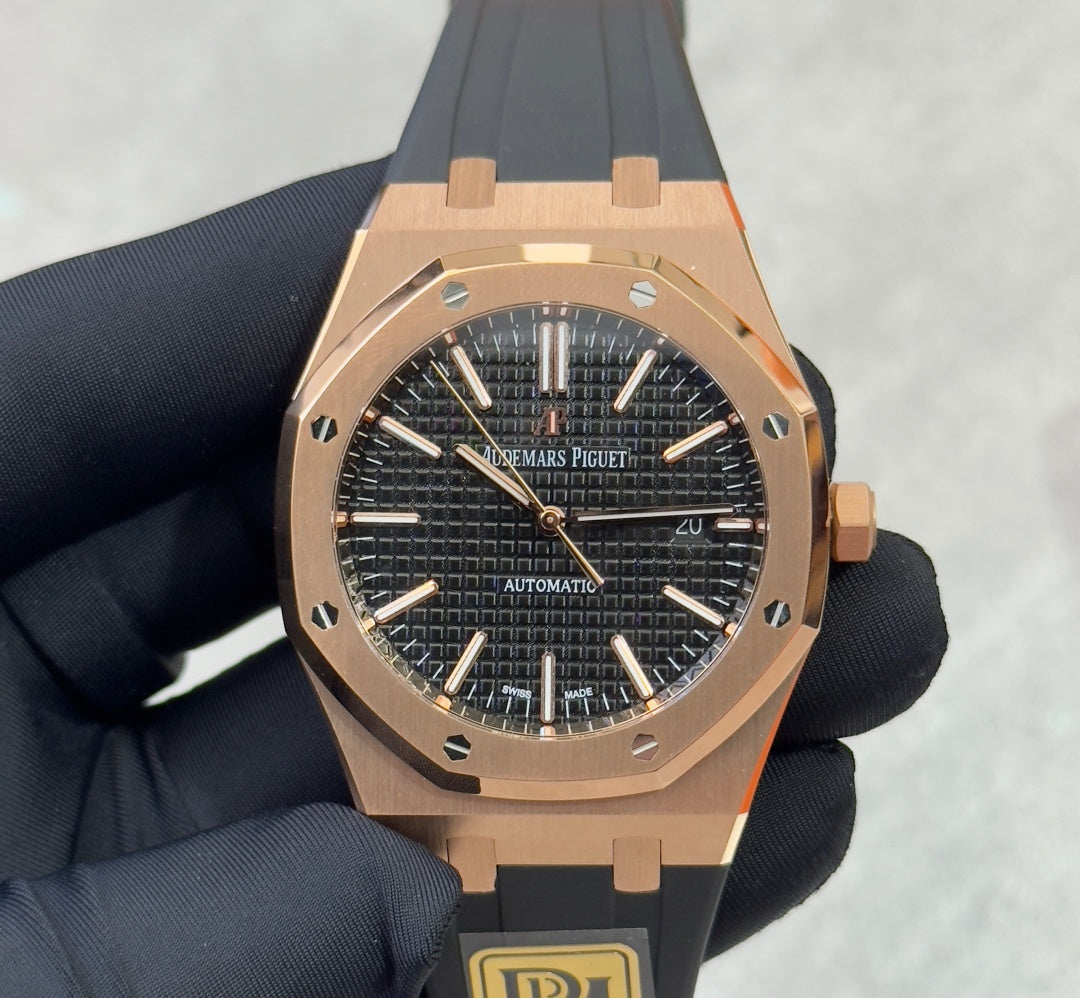 Audemars Piguet Royal Oak Selfwinding 41mm 15400OR Black  Dial Rubber Strap