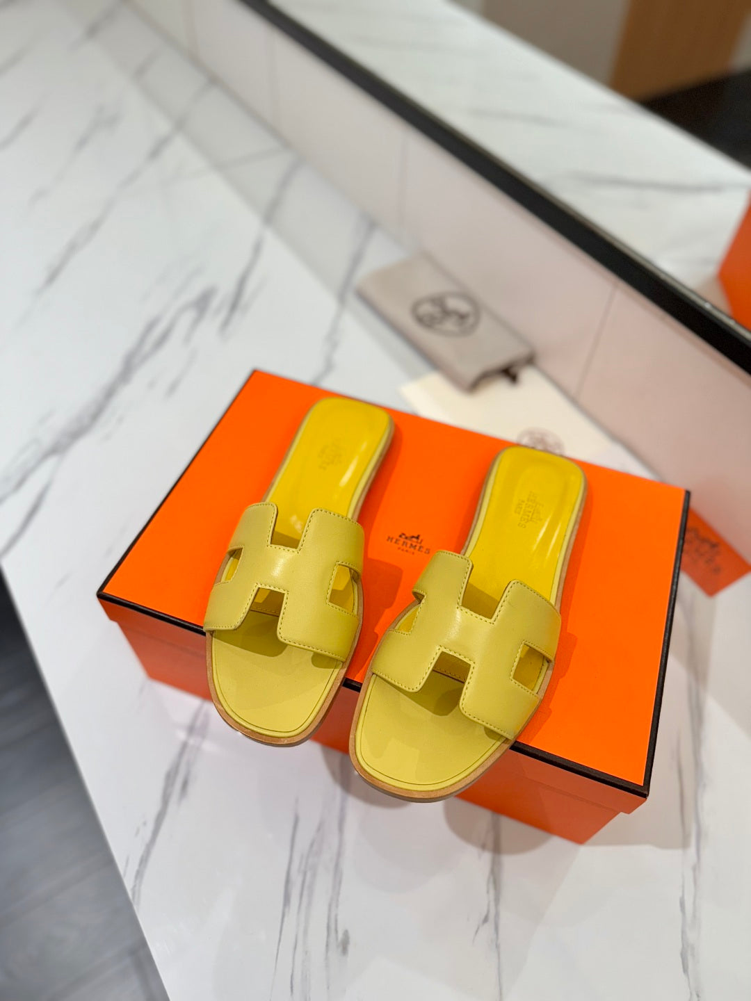 HM Oran Sandal Yellow Cowhide 294857