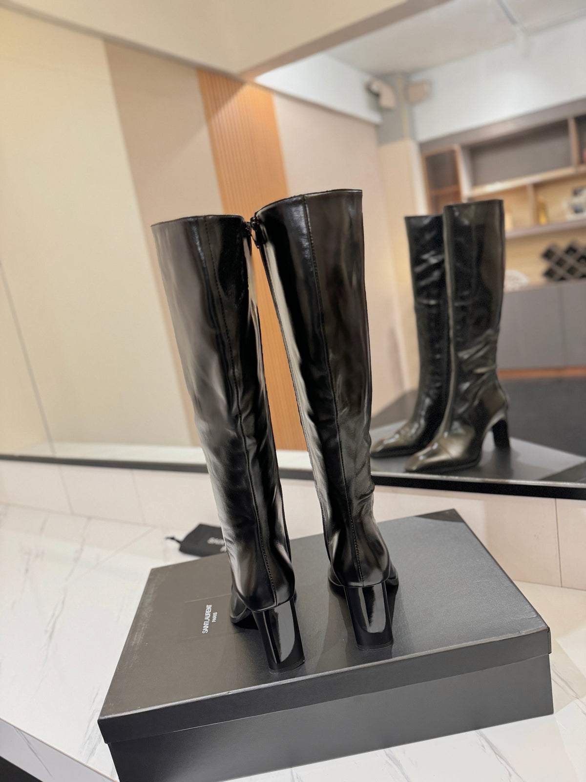 YSL 25 Zipper Sleeve Boot Black Patent Cowhide  520791
