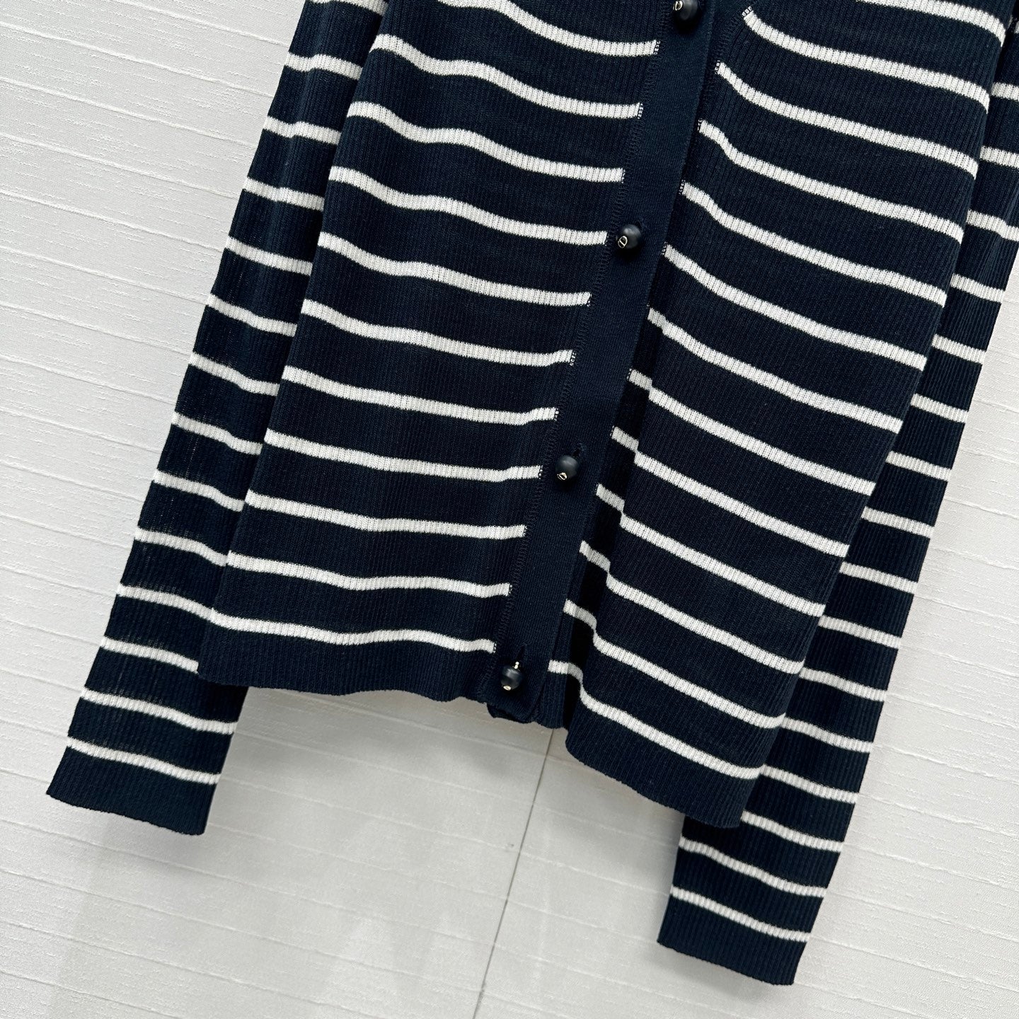 CD 25 Cardigan Black Linen Cashmere