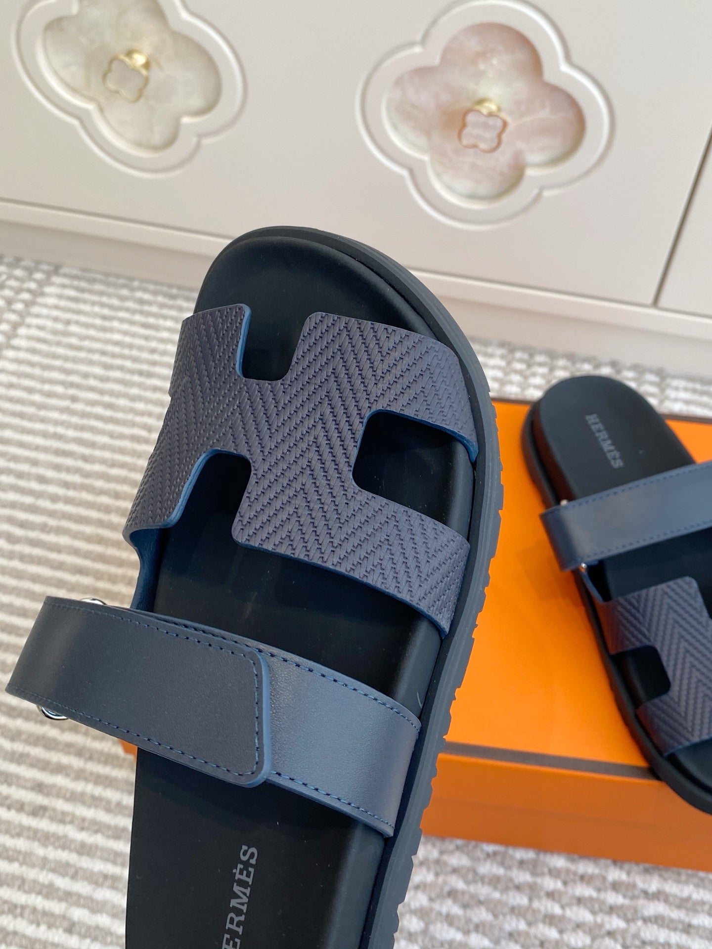 Hermes 2026 Chypre Sandal Leather 647814