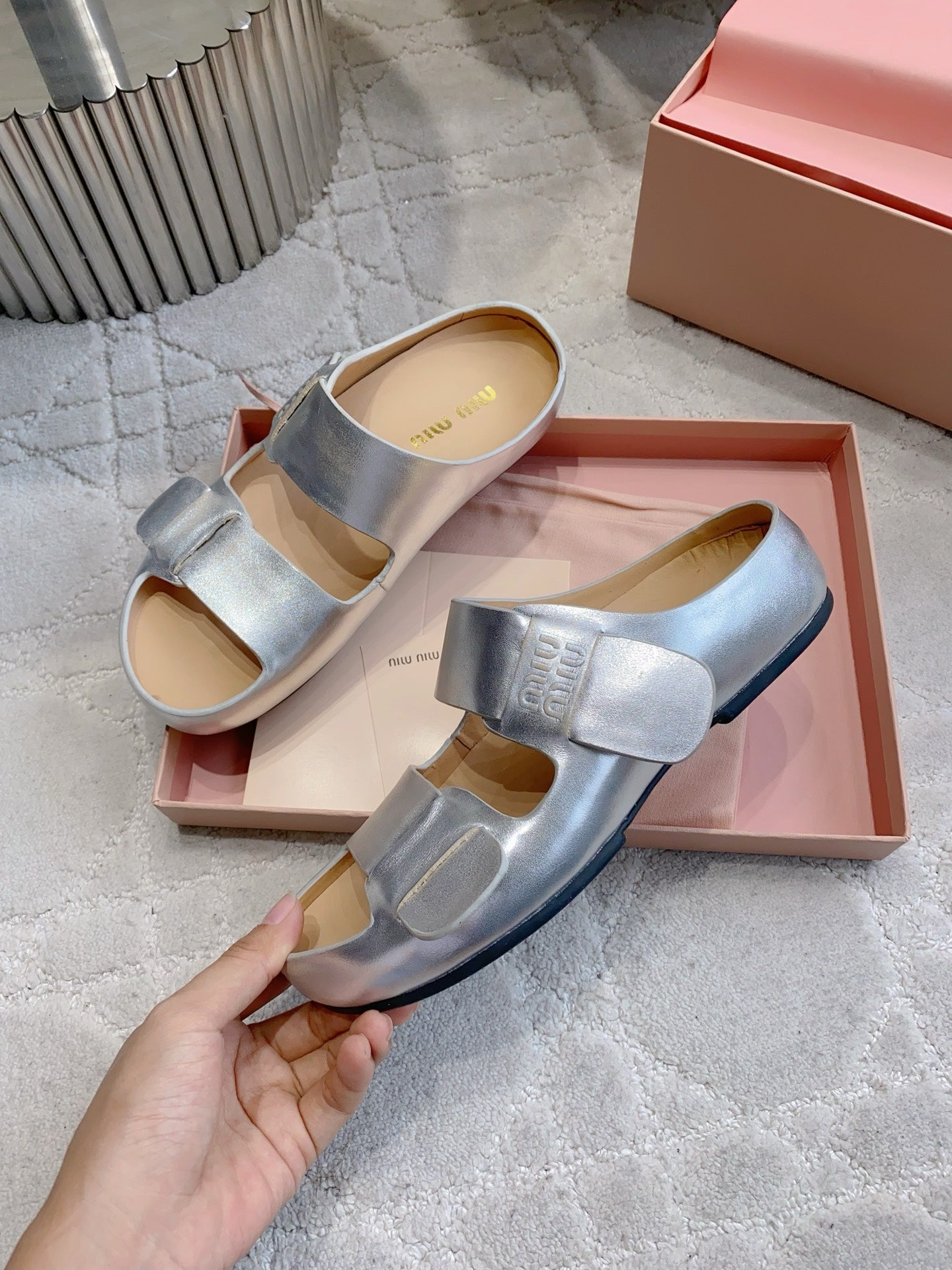 Miu Miu 2026 Bleached Sandals Cowhide 976971