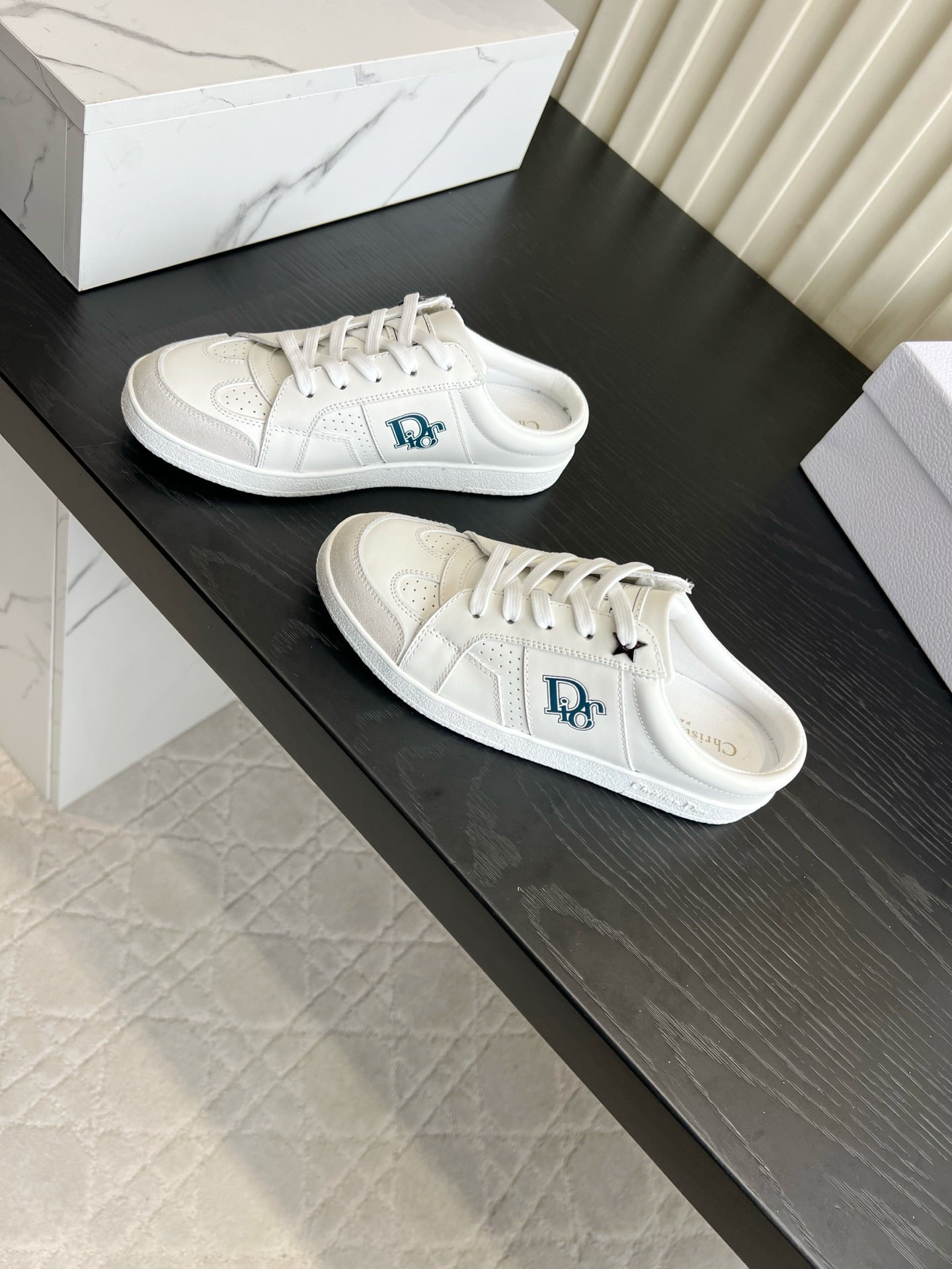 Dior 2026 Versatile Sneakers White Cowhide 977547