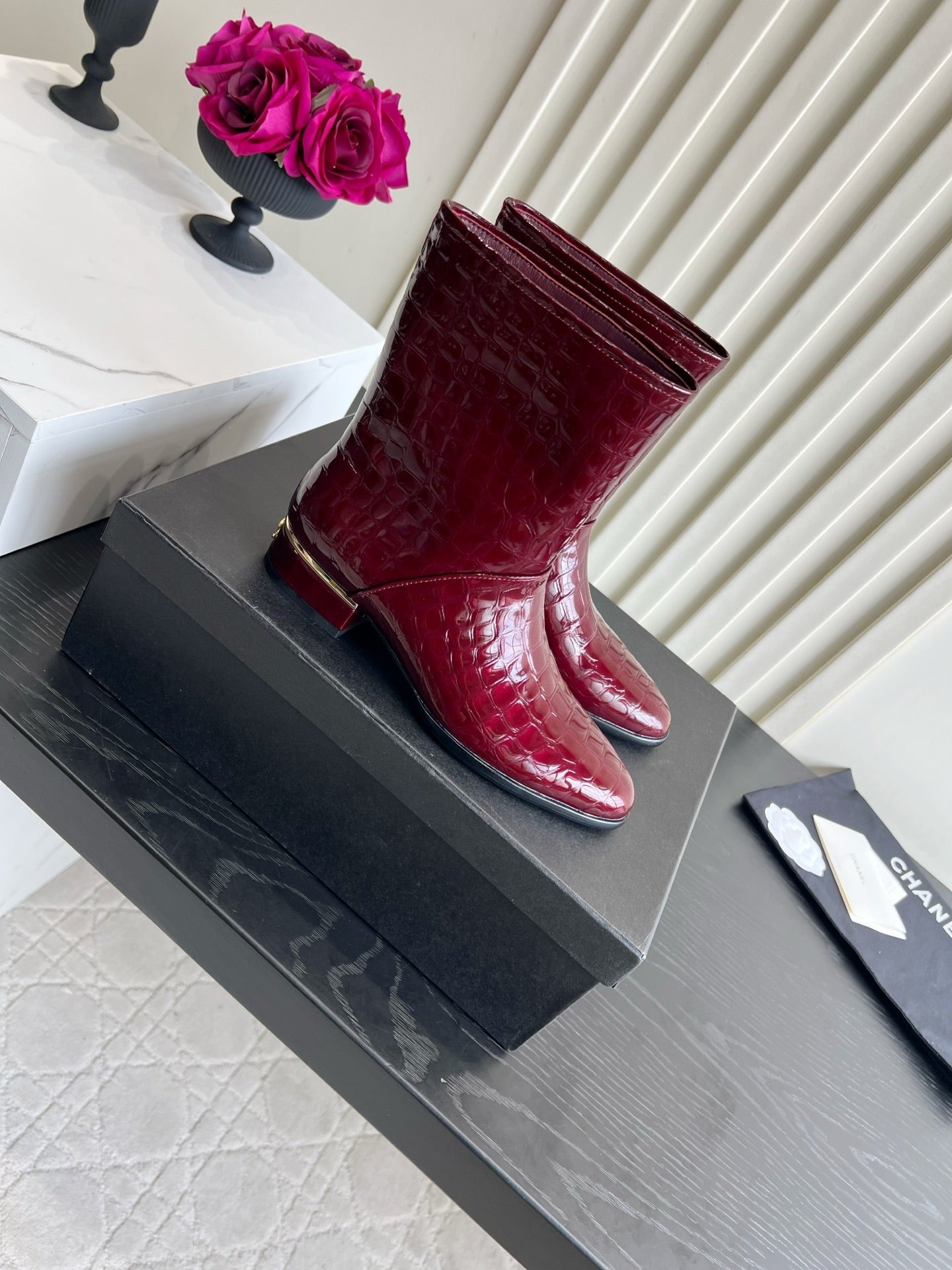 Chanel 2026 Métiers D'art Ankle Boots Cowhide 977427